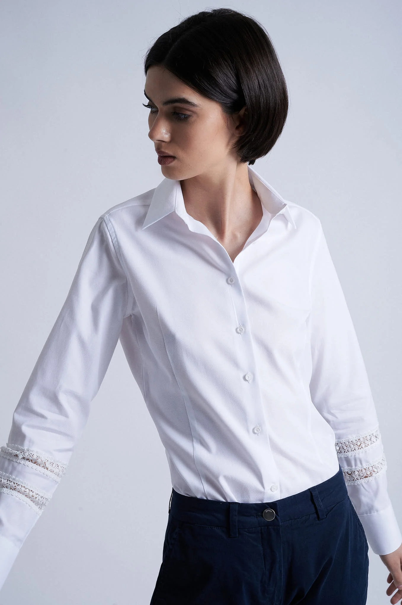 100% cotton shirt with inserted lace at sleeves - Image 2
