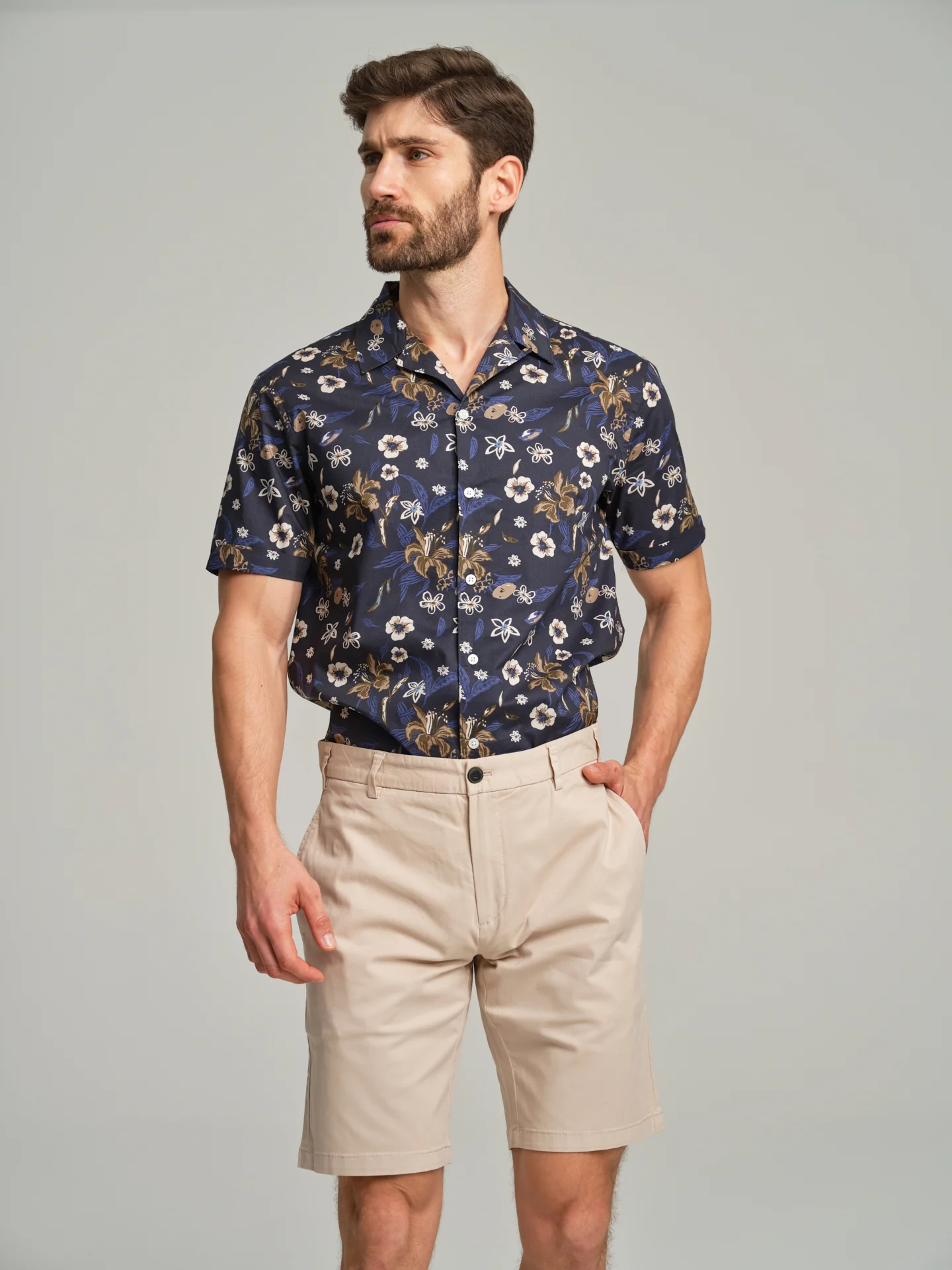 Basic bermuda shorts