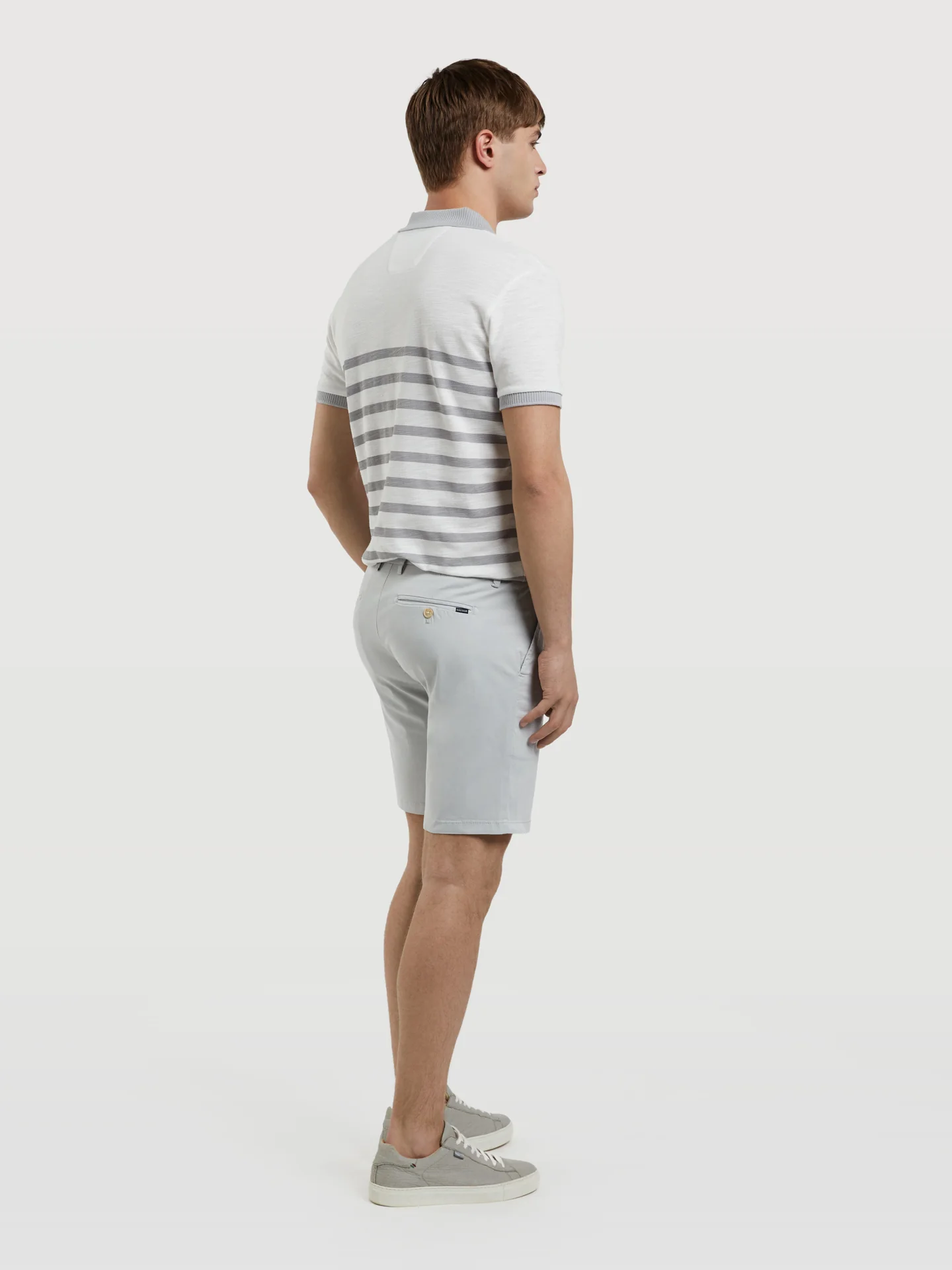 Basic Comfort Slim Fit Bermuda in Garment Dye - Image 12