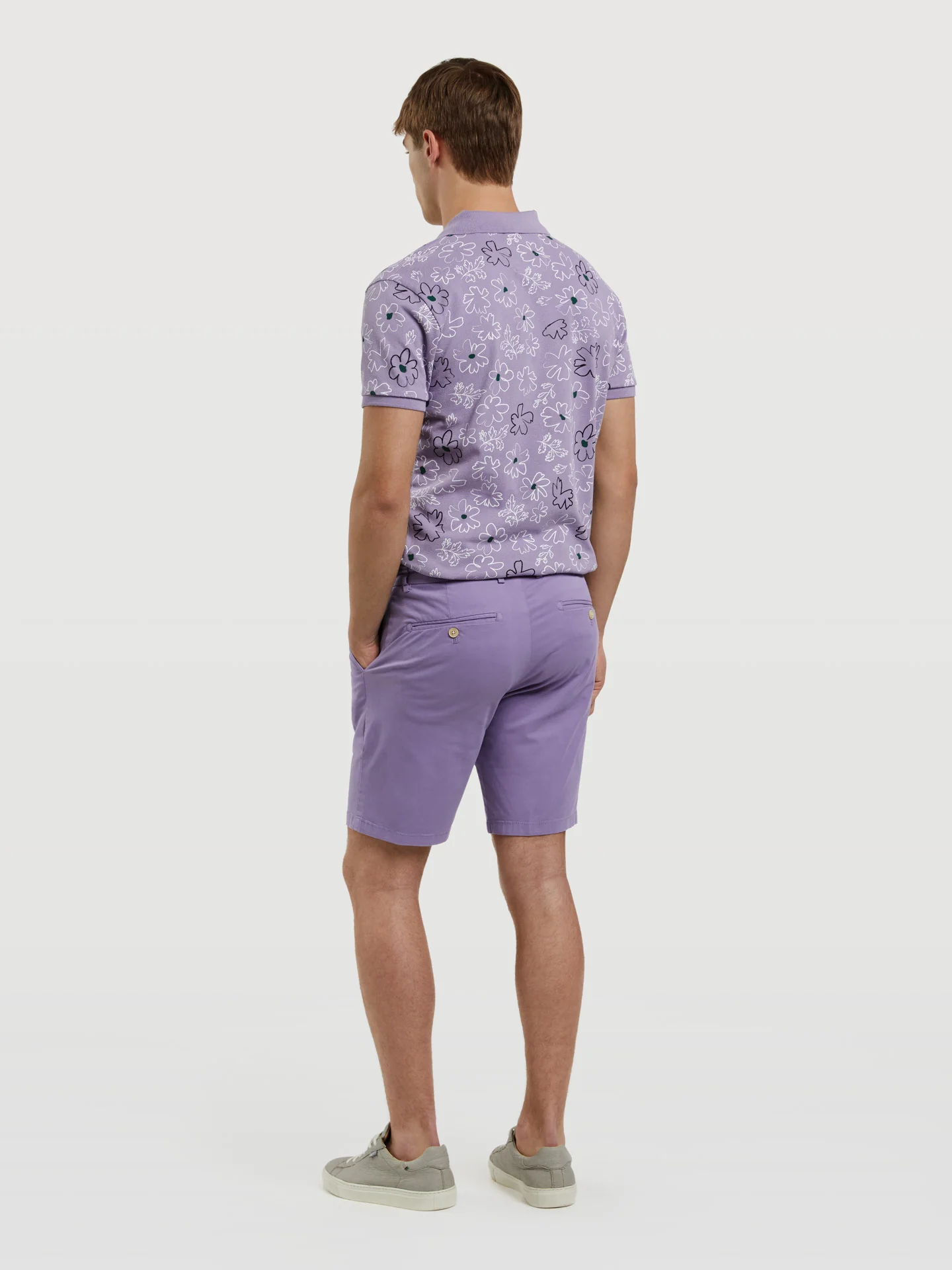 Basic Comfort Slim Fit Bermuda in Garment Dye - Image 14