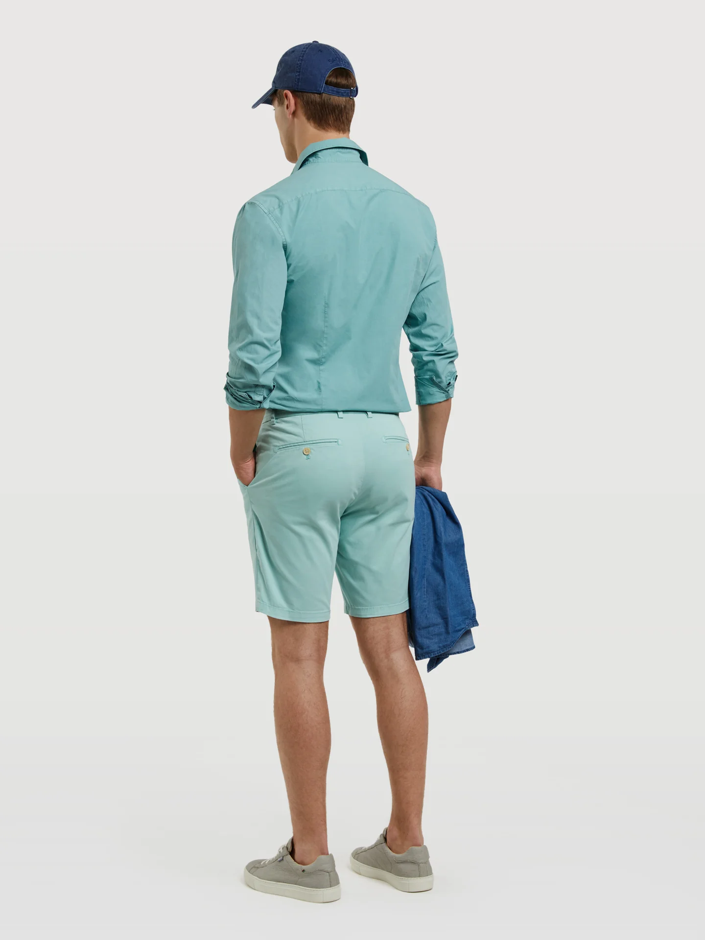 Basic Comfort Slim Fit Bermuda in Garment Dye - Image 23