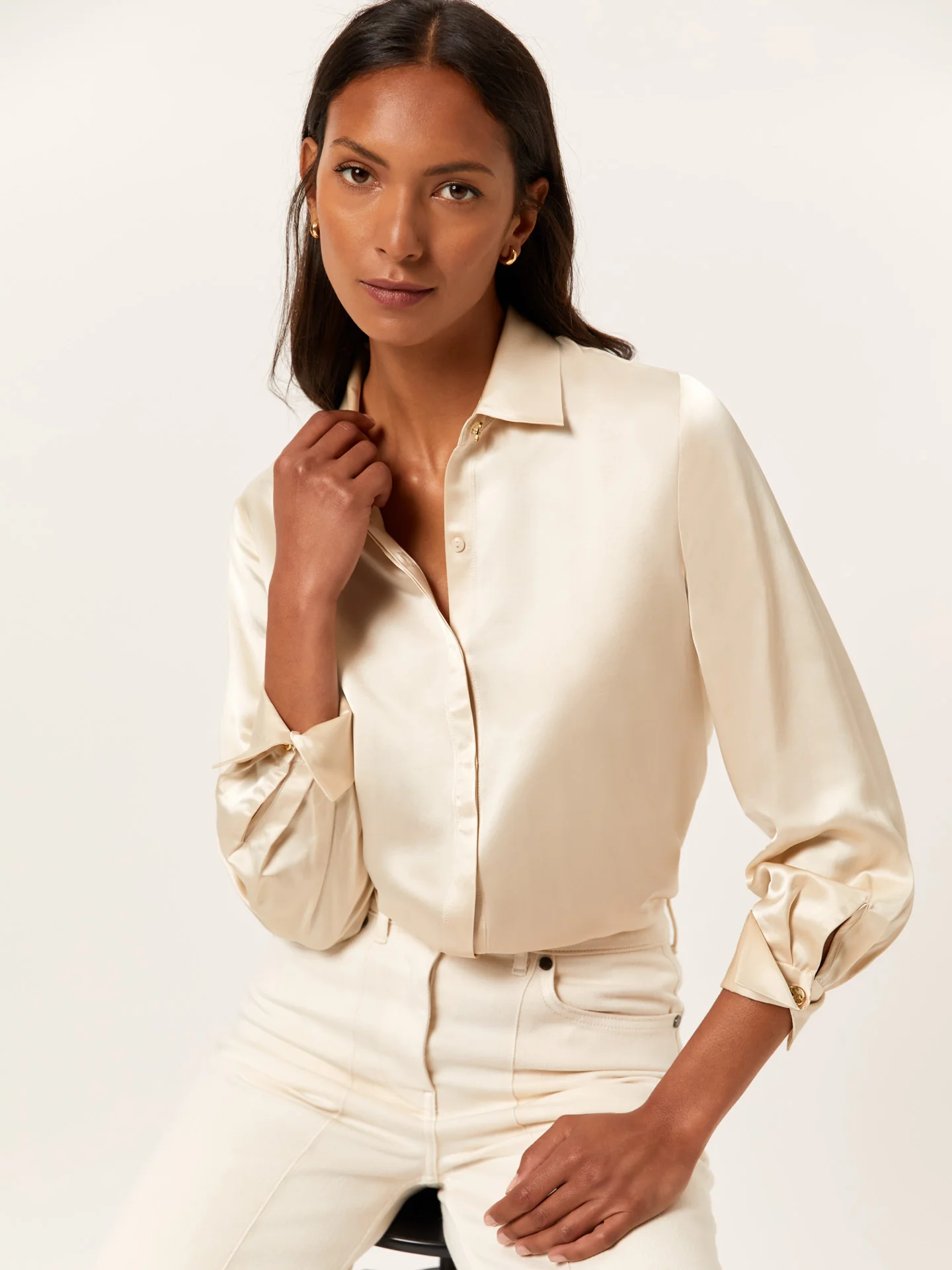 Blouse In 100%Viscose Satin Fabric With SB Buttons - Image 3