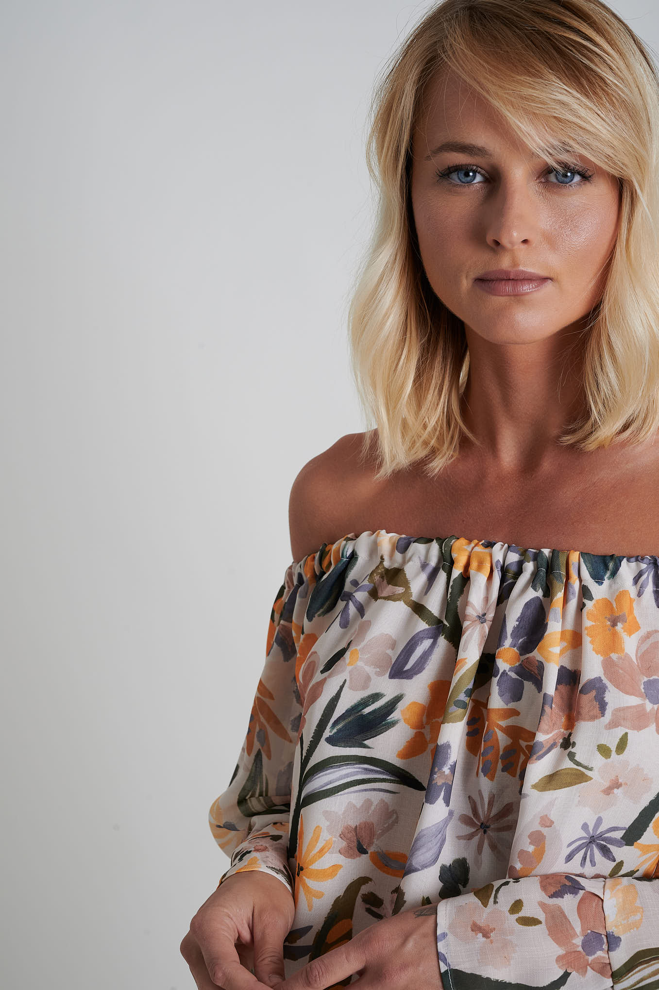 Blouse in flowy fabric - Image 3