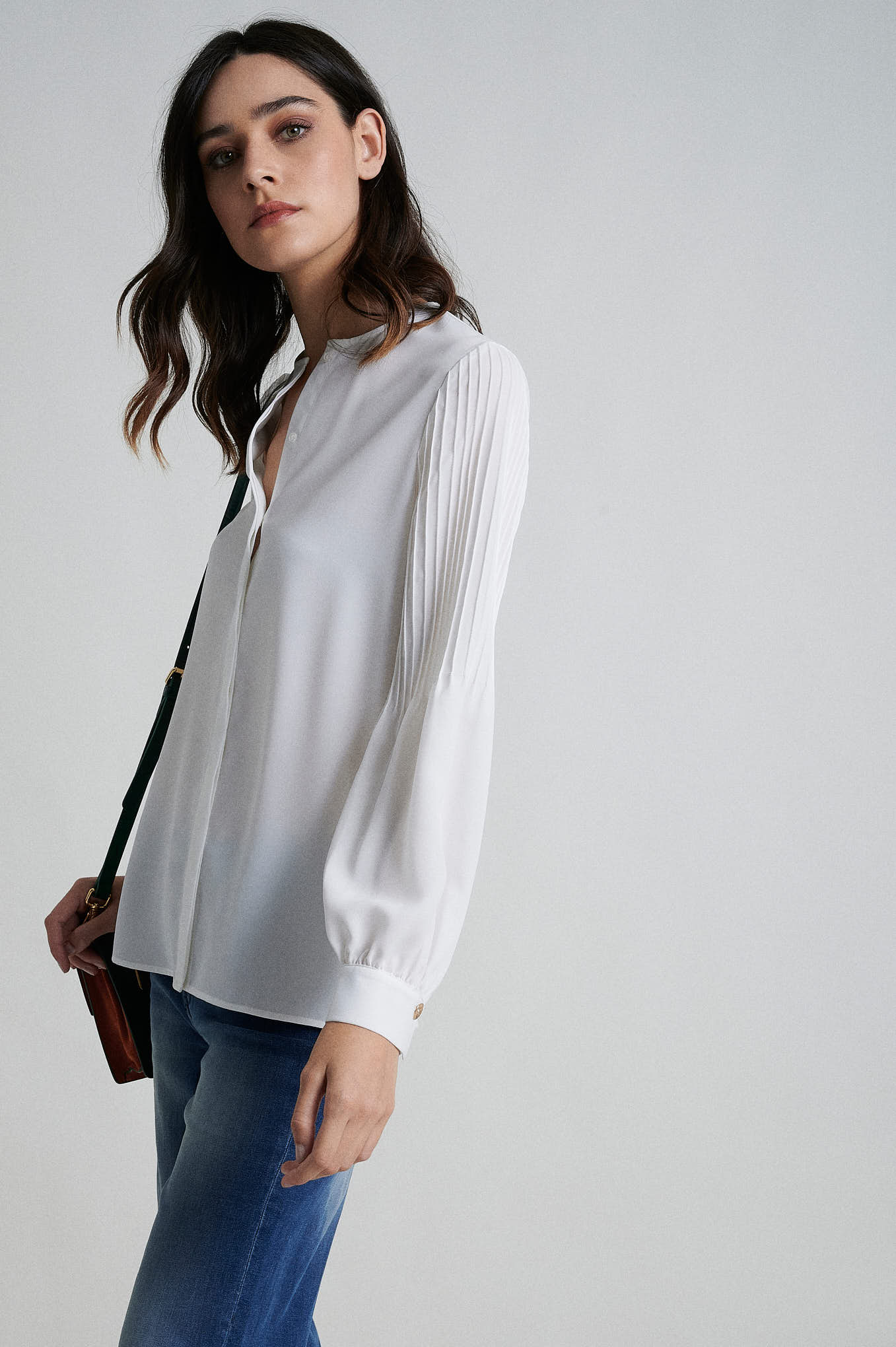 Blouse with balloon sleeves - Image 8