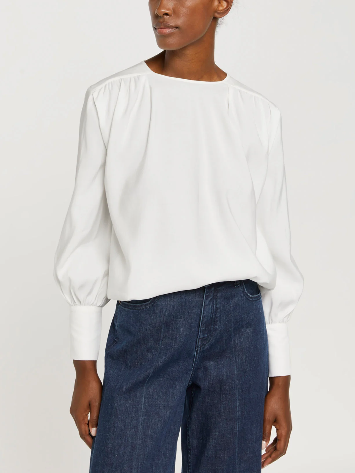 Blouse with deep pleat detail - Image 2