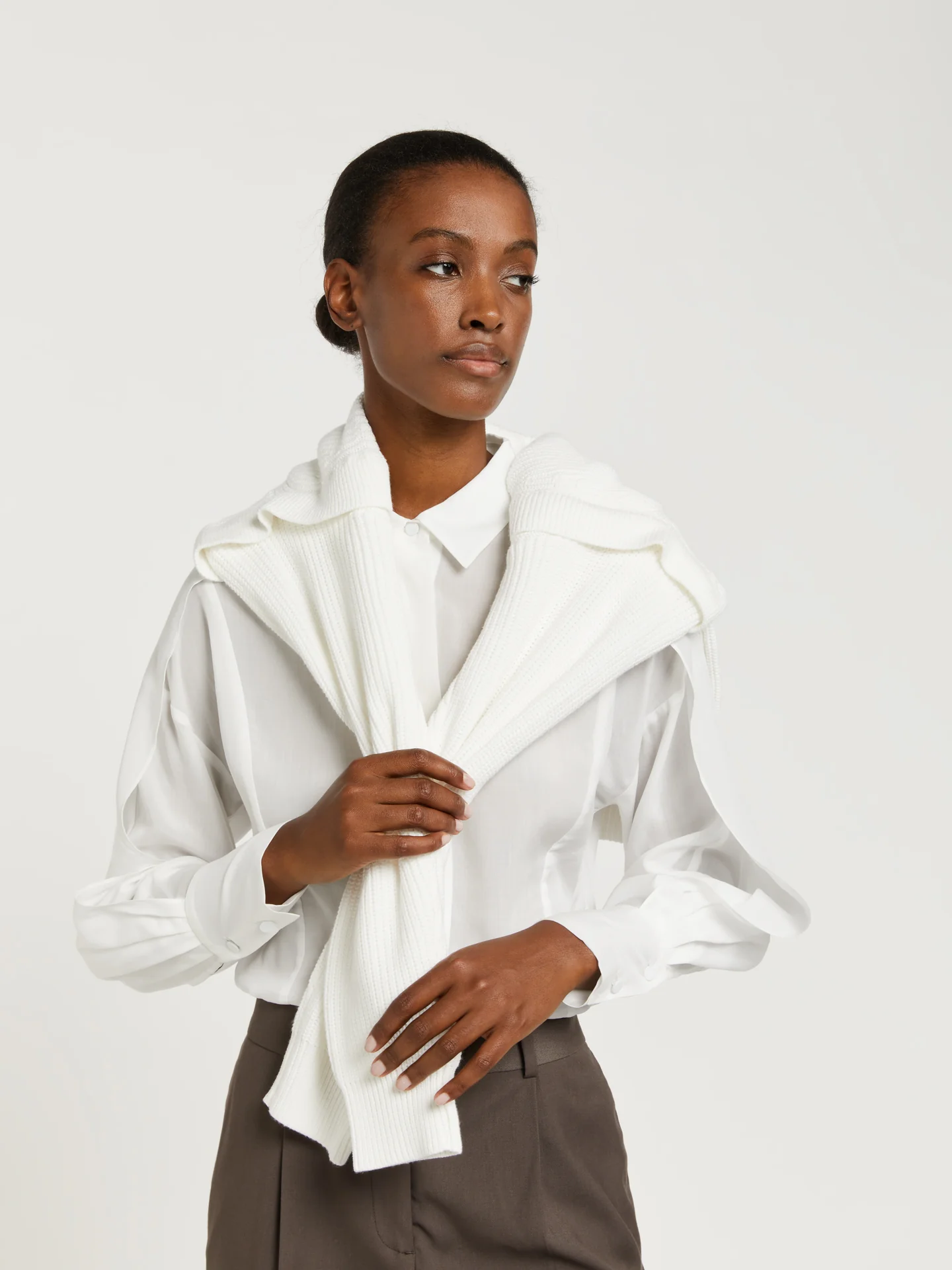 Blouse with sleeve flap - Image 2