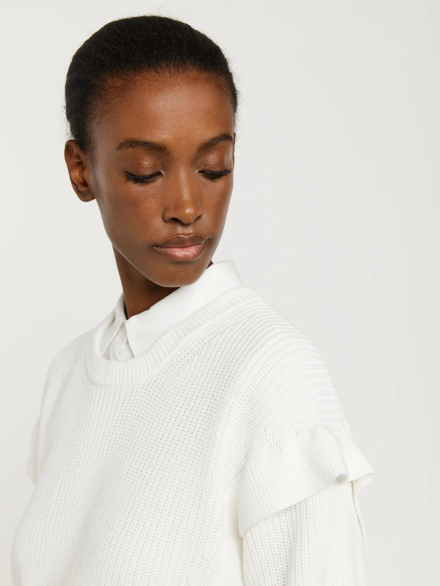Bold shoulder pannel sweater - Image 2