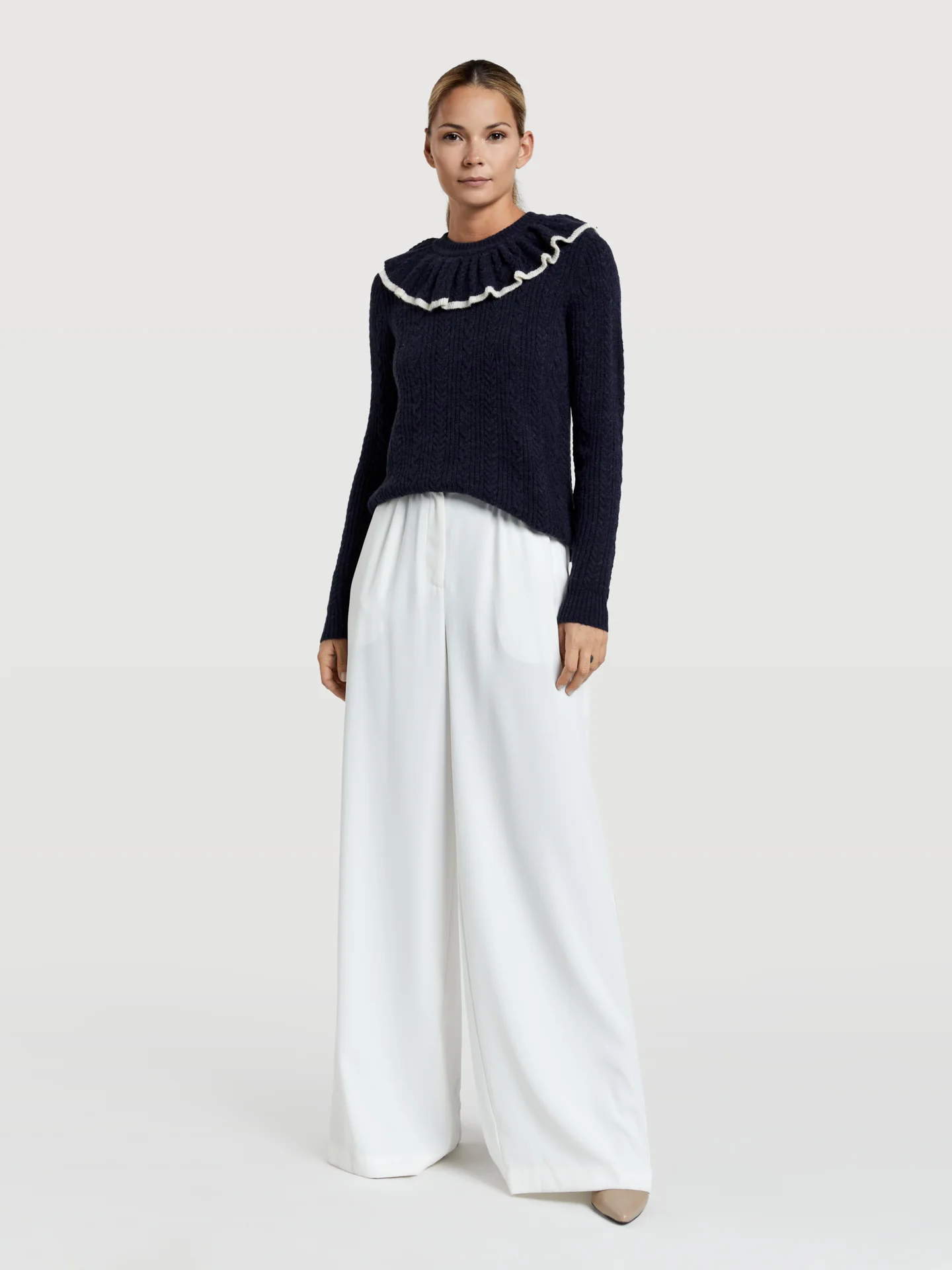 Braided effect sweater with frill - Image 4