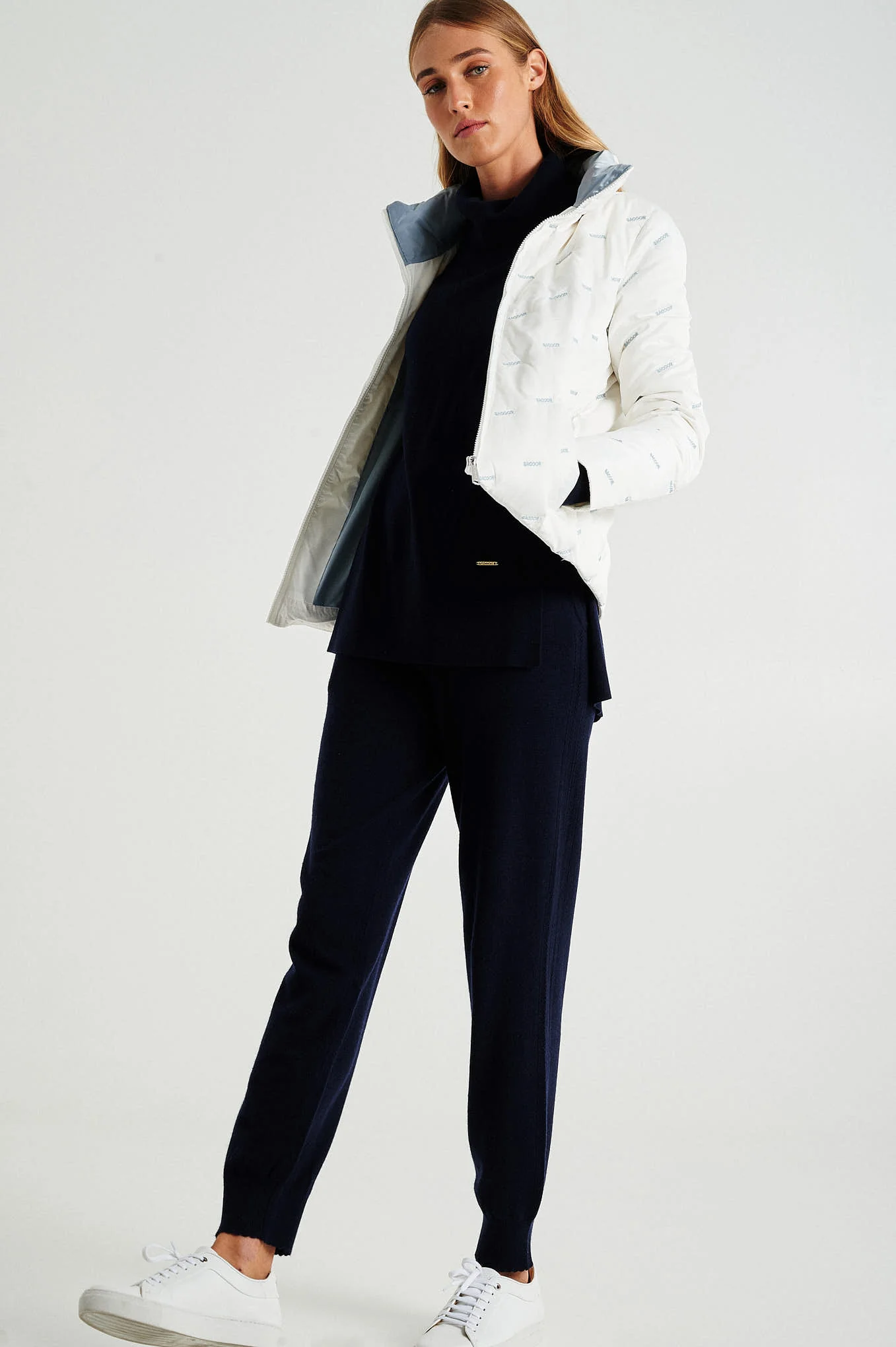 Brand embroidery puffer jacket - Image 4