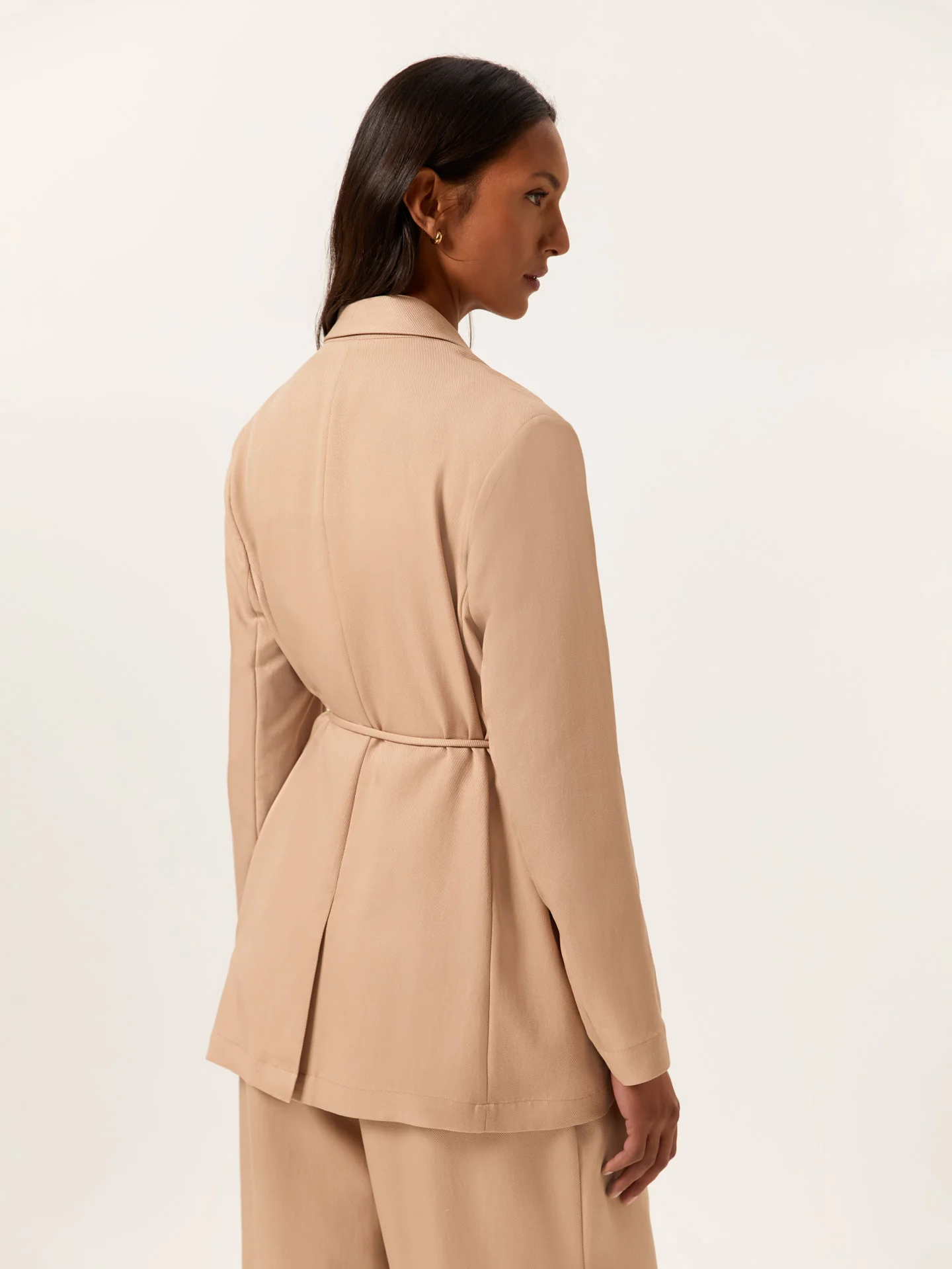 Casual Blazer in Tencel & Rayon Blend With Belt - Image 2