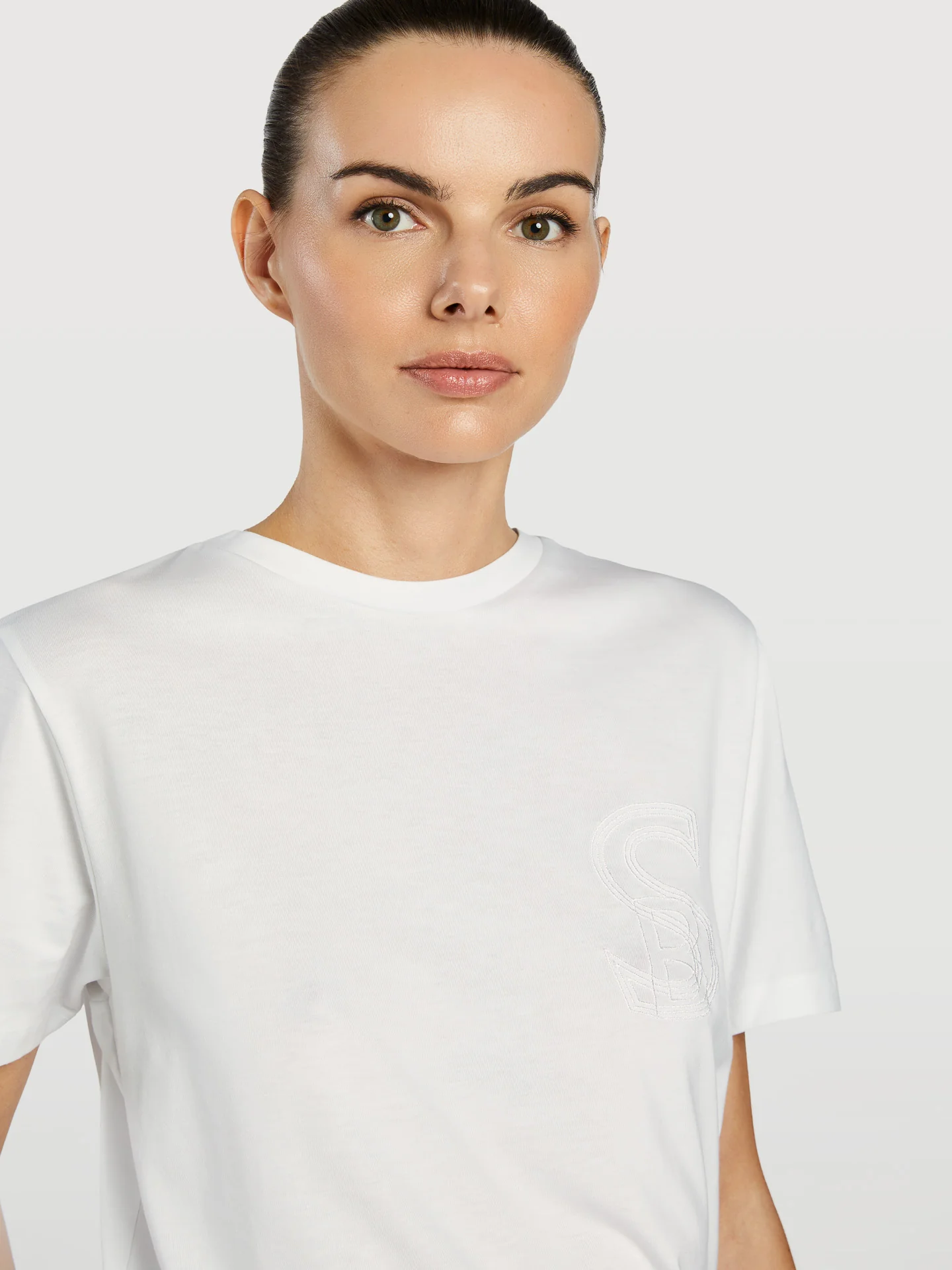 Chest Embroidery T-Shirt - Image 5