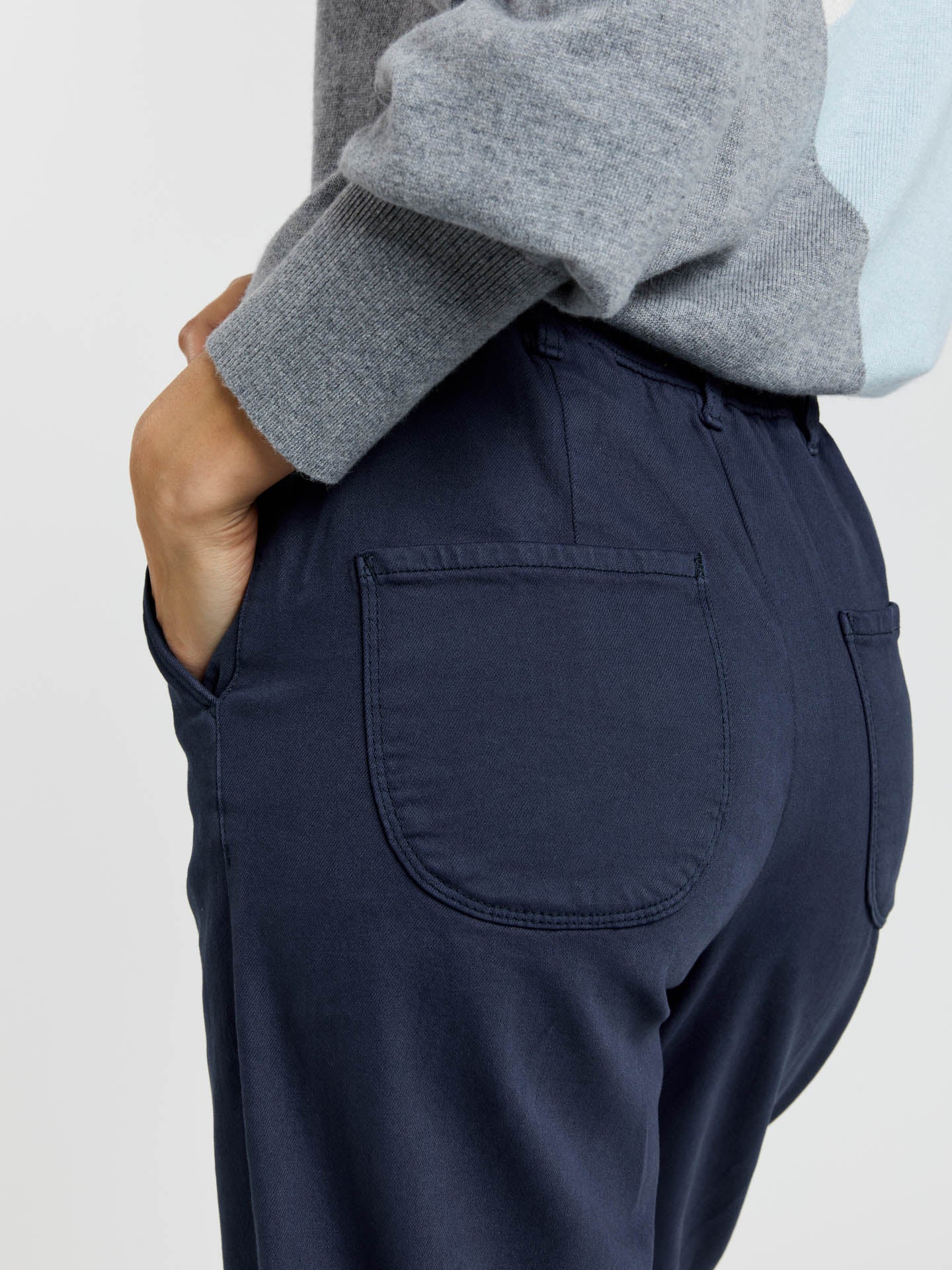 Chino trousers with back patch pockets - Image 11