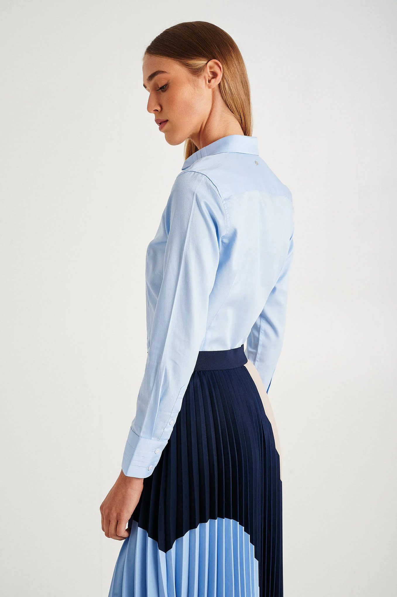 Classic slim fit shirt - Image 3