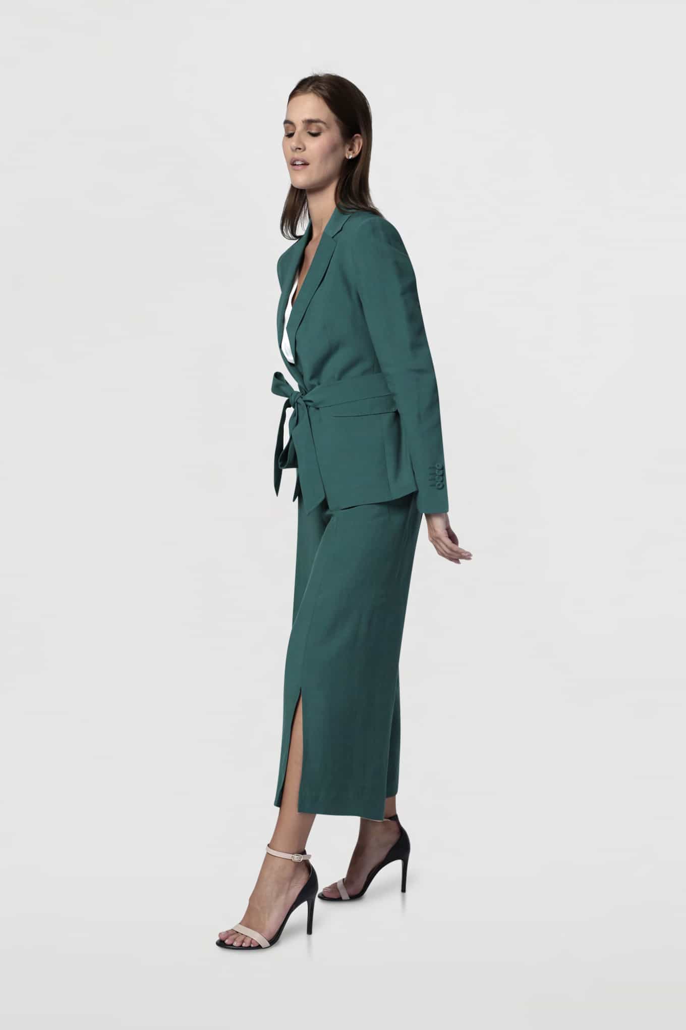 Classic Slim Fit Women's Blazer - Image 3