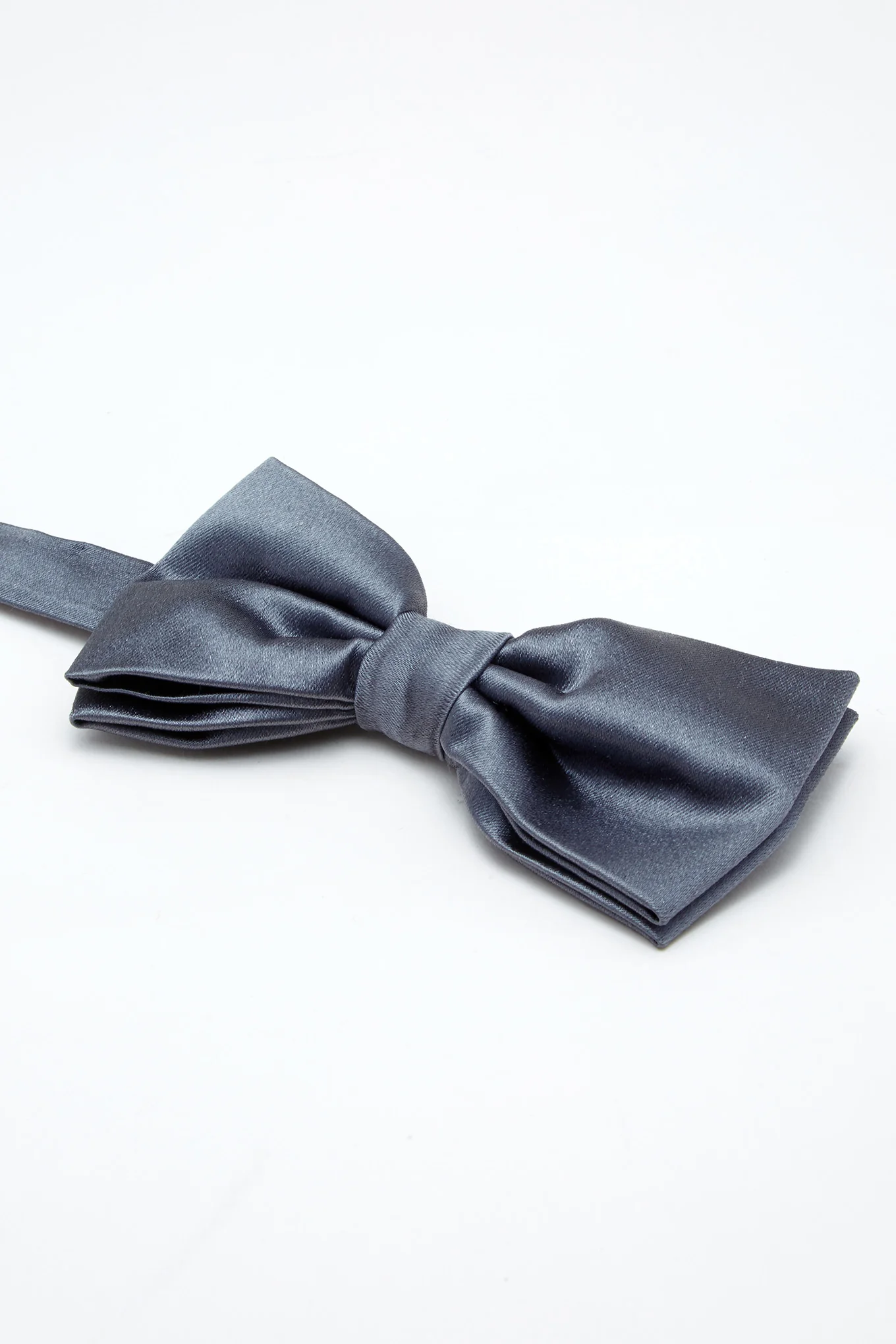 Cummerbund and Bow Tie Set - Image 5