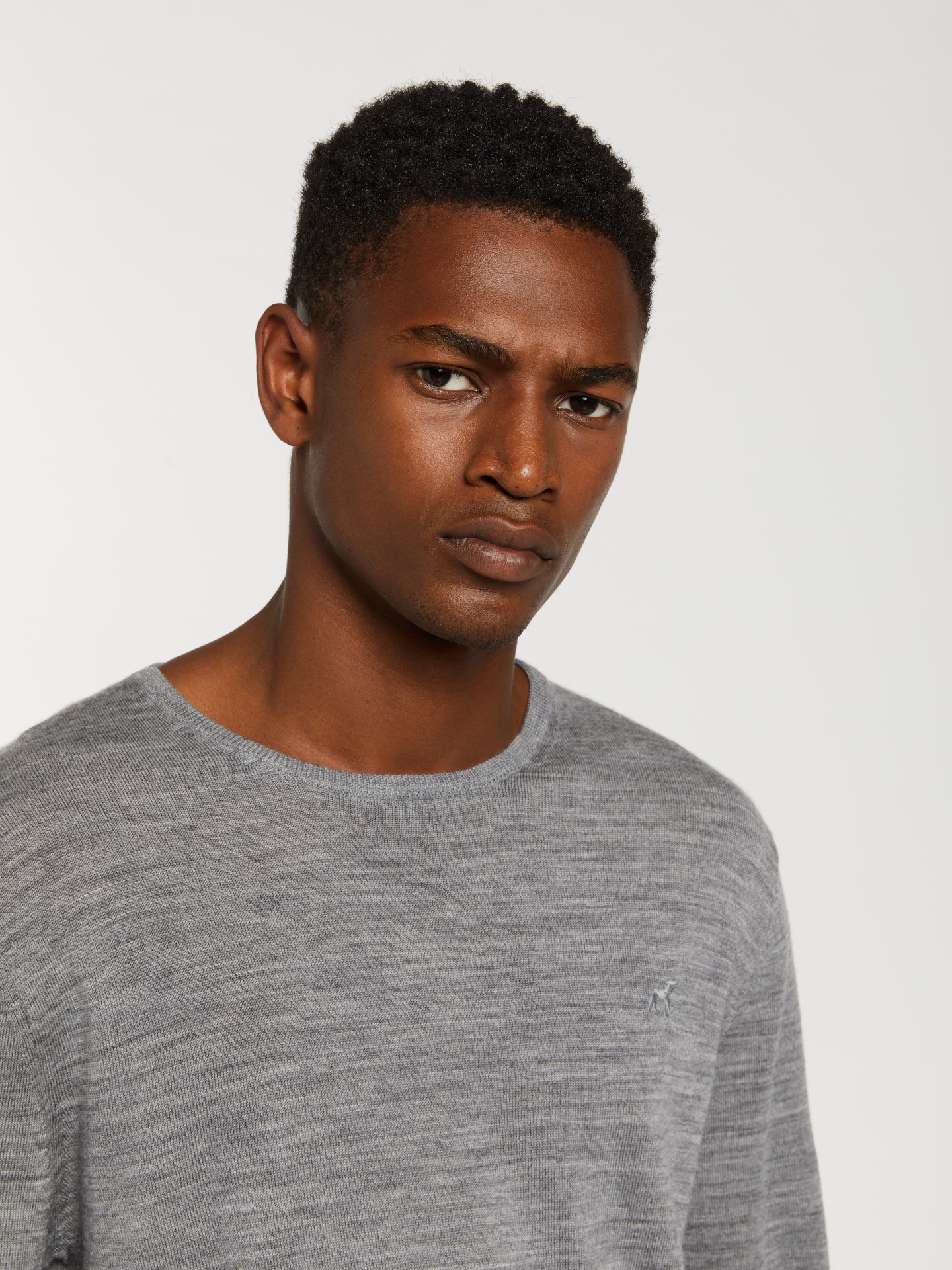 Extra fine merino wool crew neck sweater - Image 24
