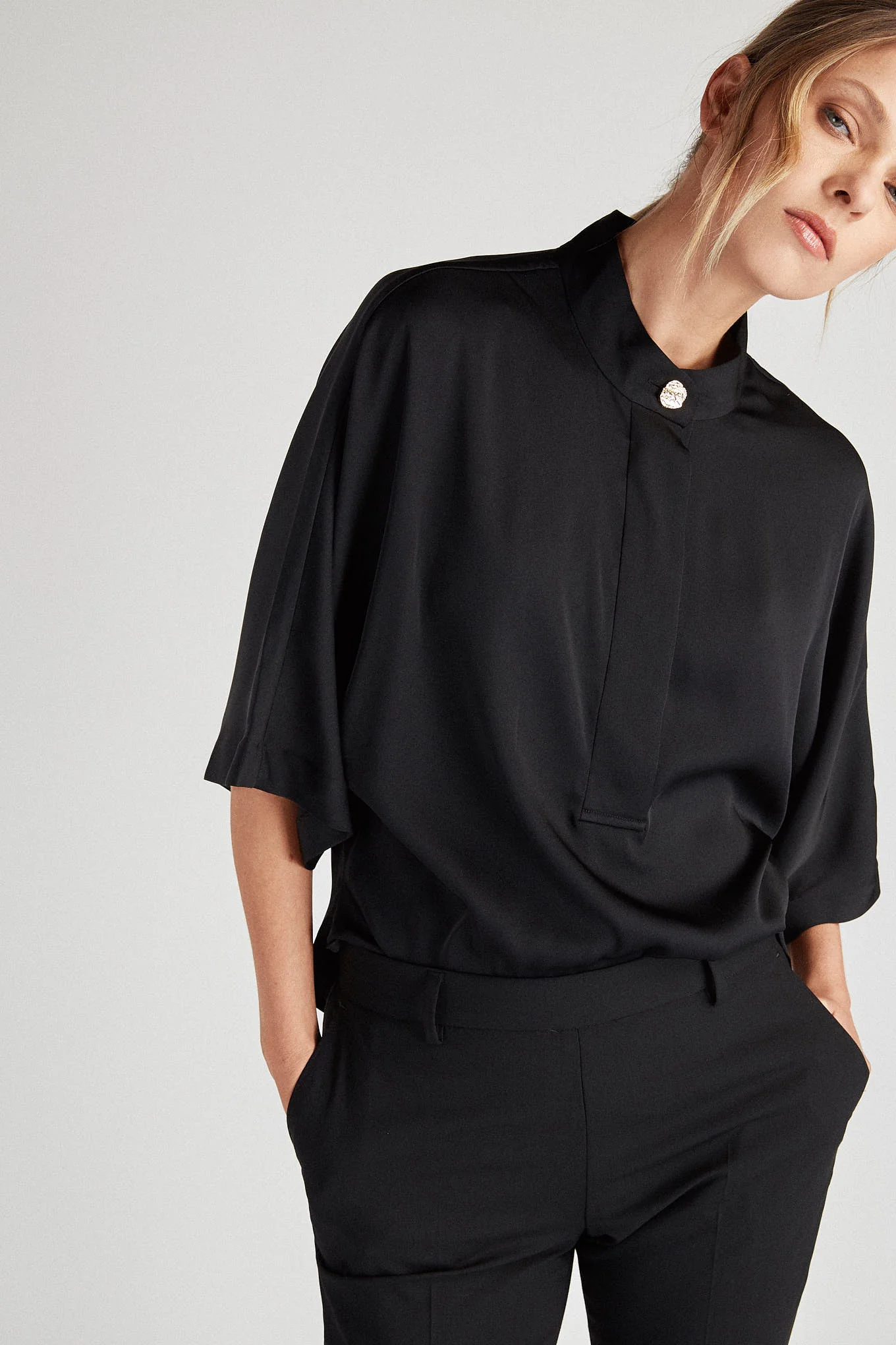 Fantasy Loose Fit Women's Blouse - Image 3