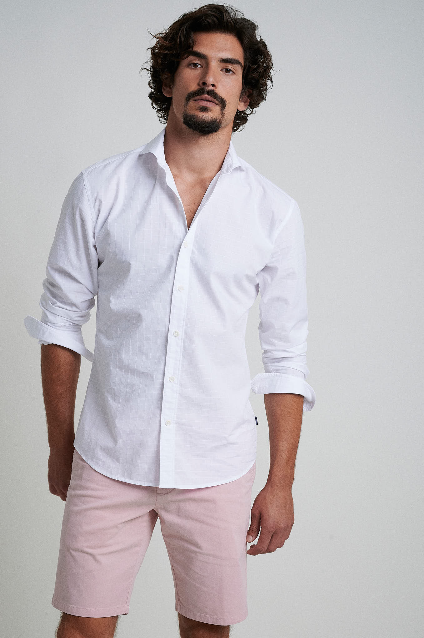 Garment dye Bermuda in Cotton Elastane - Image 23