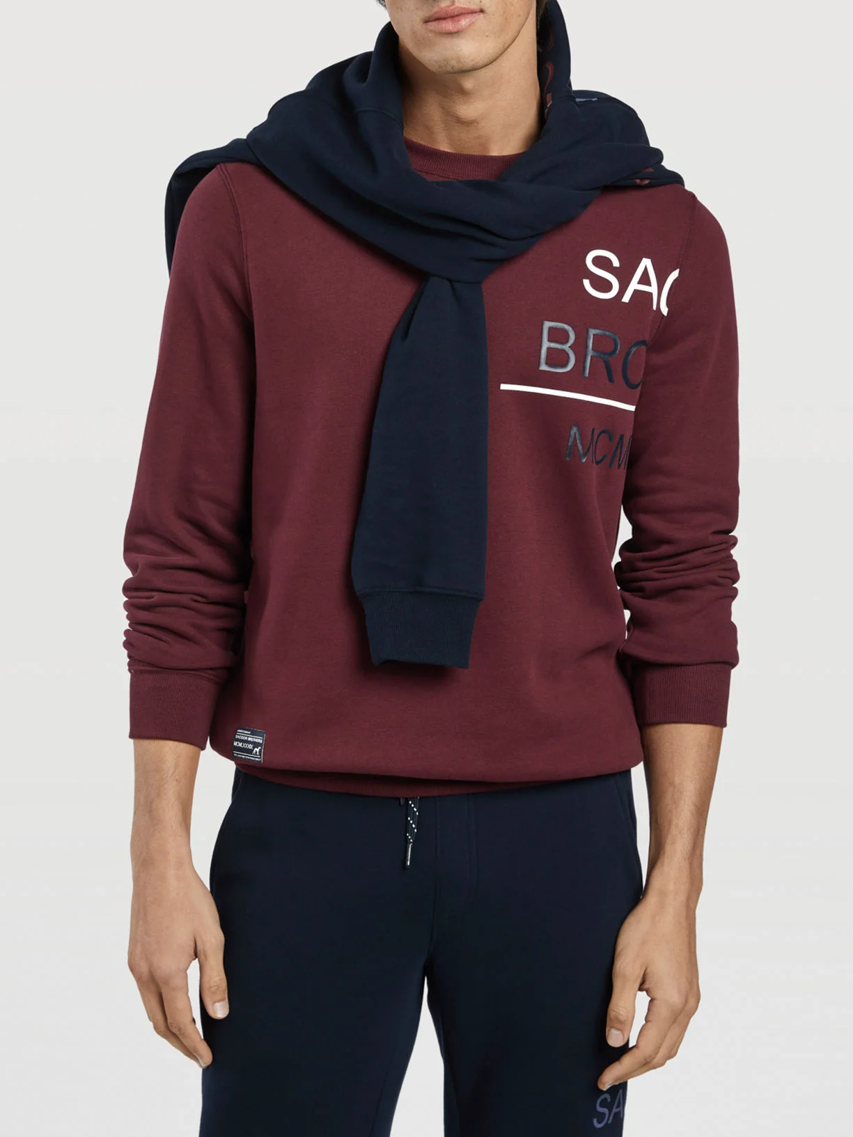 Gen Z collection sweatshirt with branding - Image 6