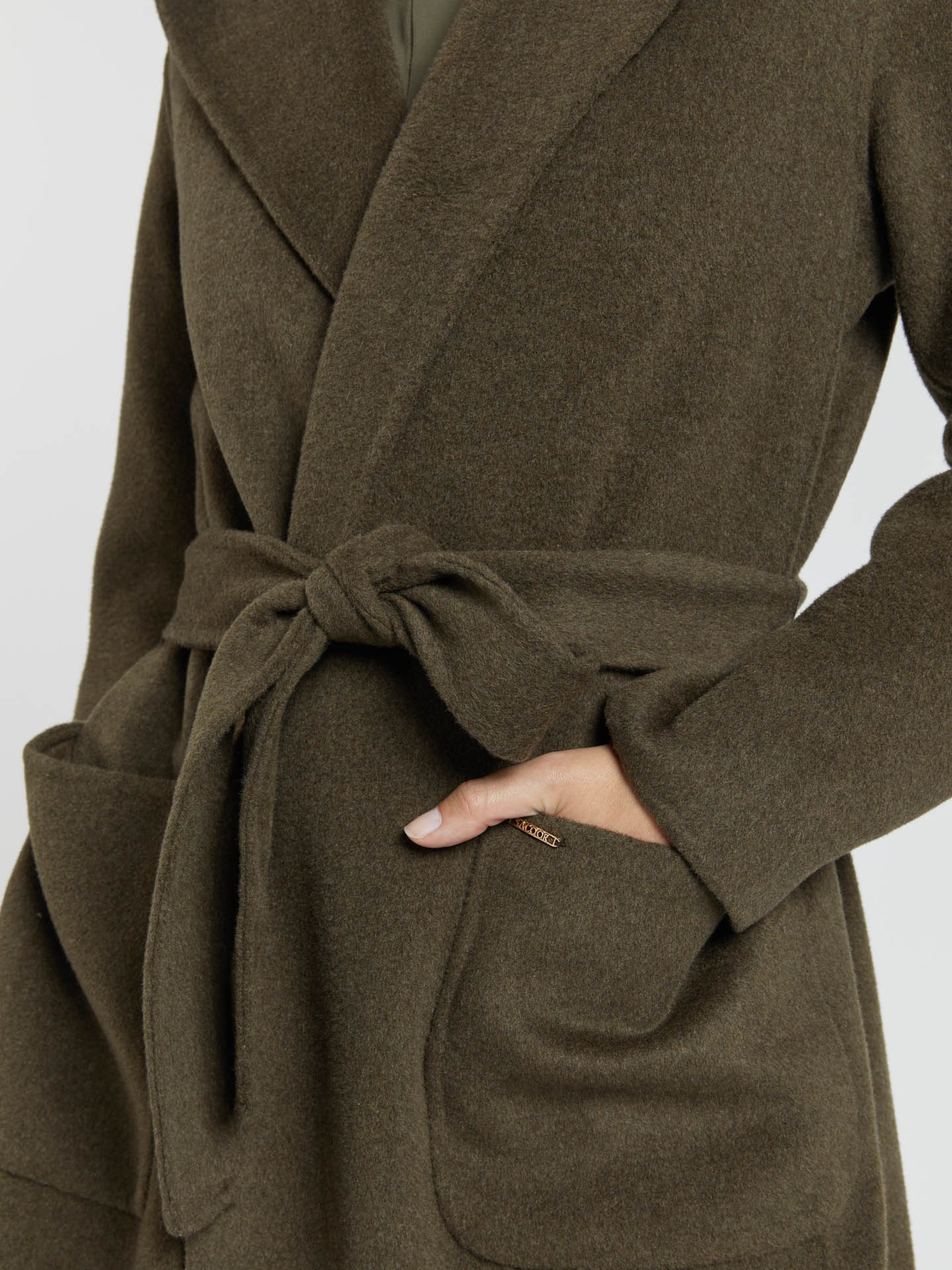 Handmade overcoat with hood - Image 3