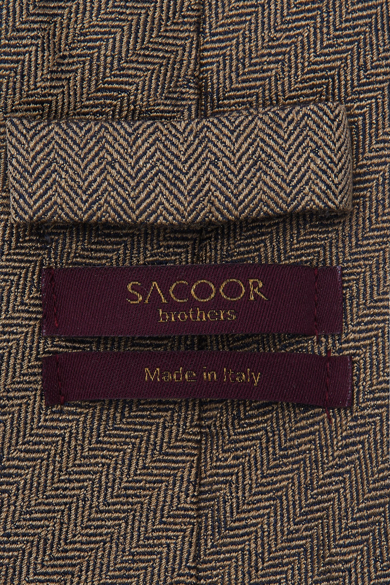 Herringbone Pattern Tie 100% Silk 8cm - Image 4