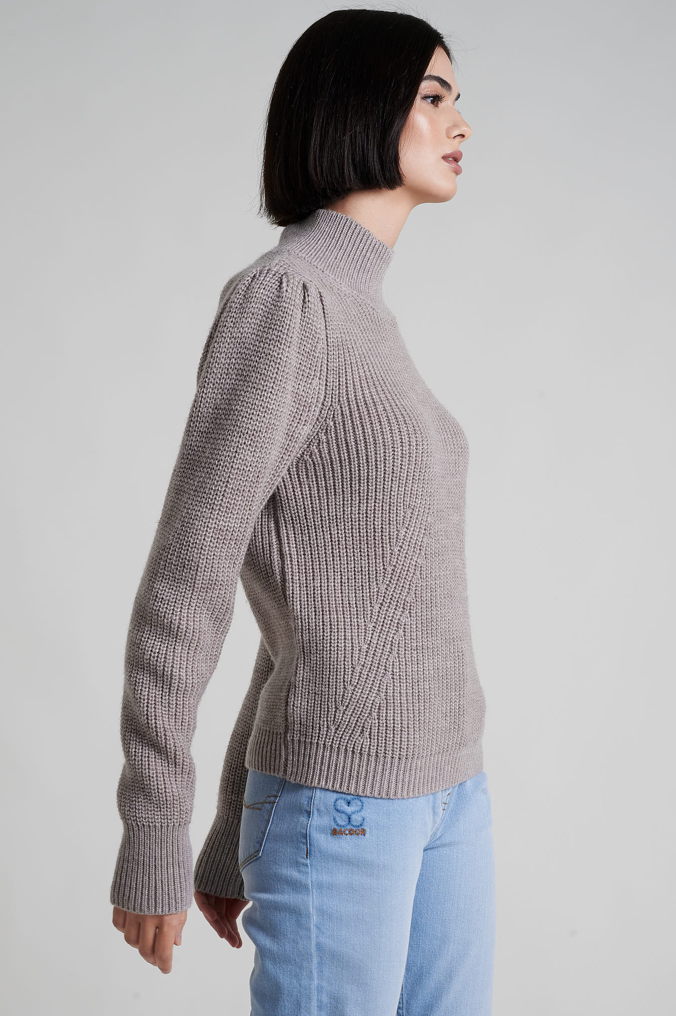 High collar sweater - Image 2