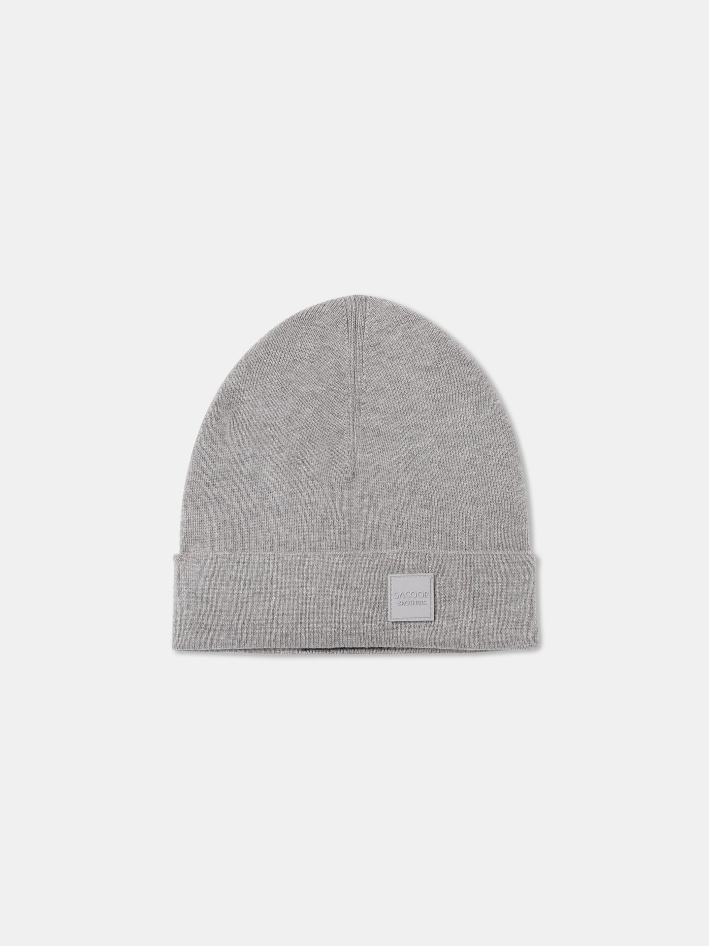 Knitted beanie with silicone badge - Image 5