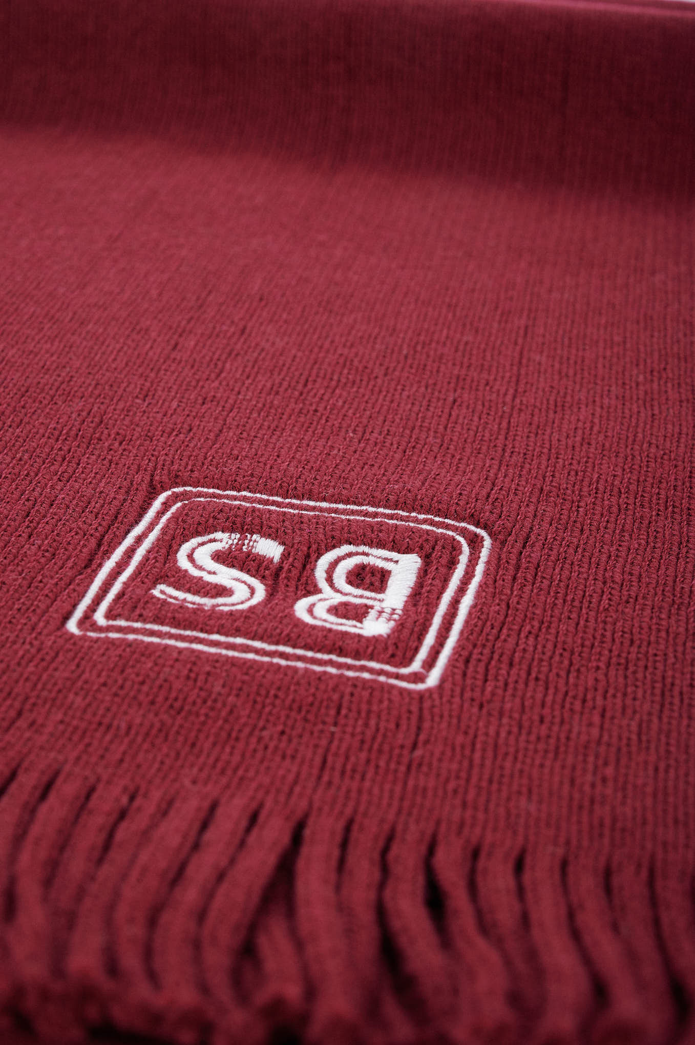 Knitted scarf with logo from GEN Z capsule collection - Image 2
