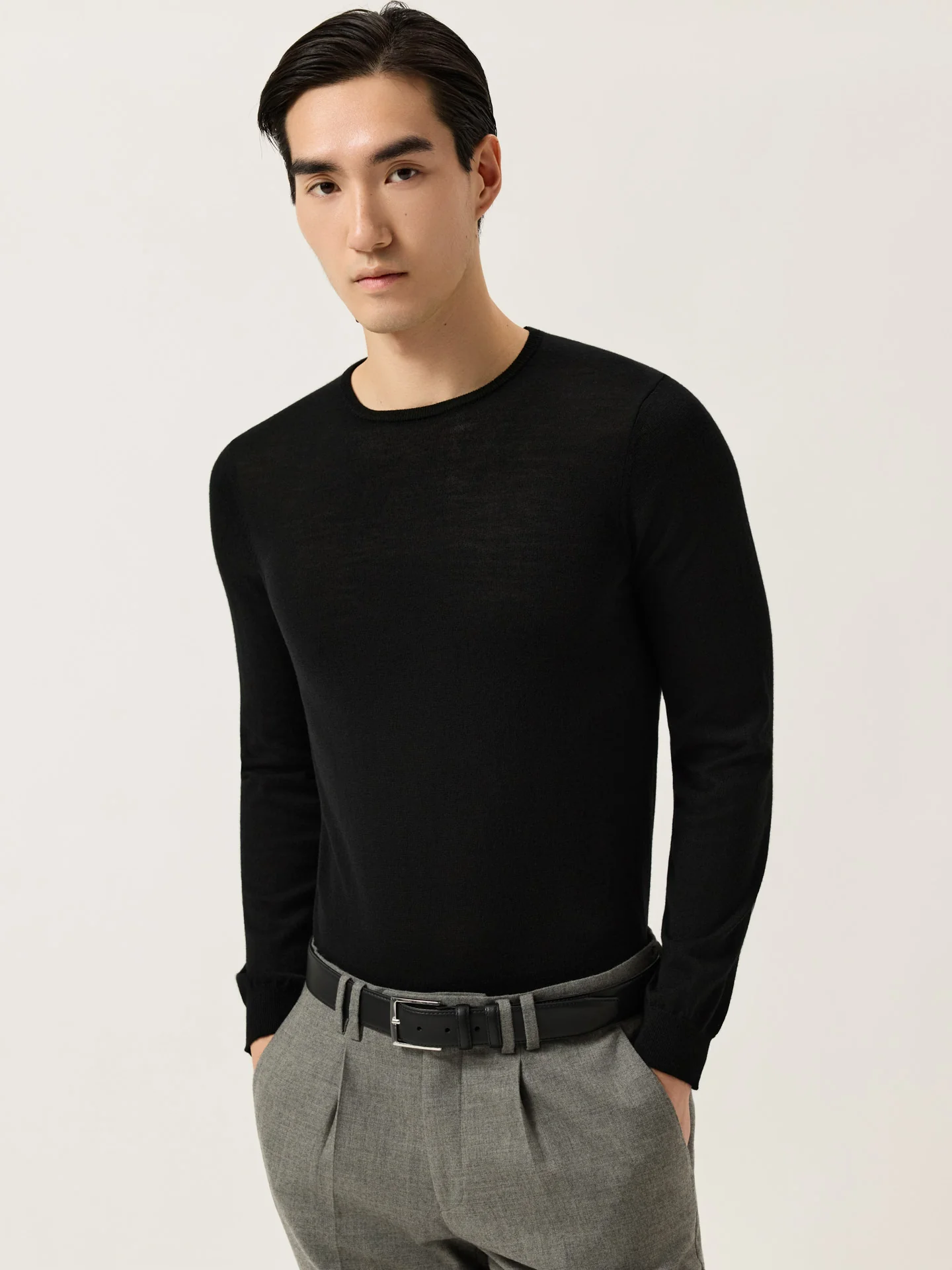 Long Sleeve Crew Neck Sweater In Extra Fine Merino Wool - Image 2