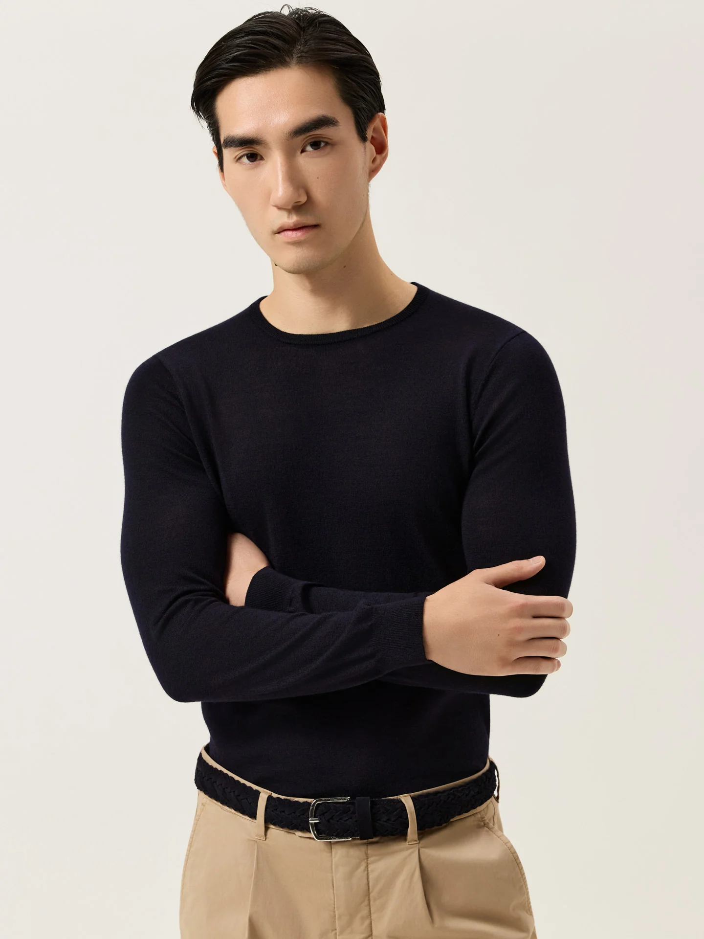 Long Sleeve Crew Neck Sweater In Extra Fine Merino Wool - Image 6