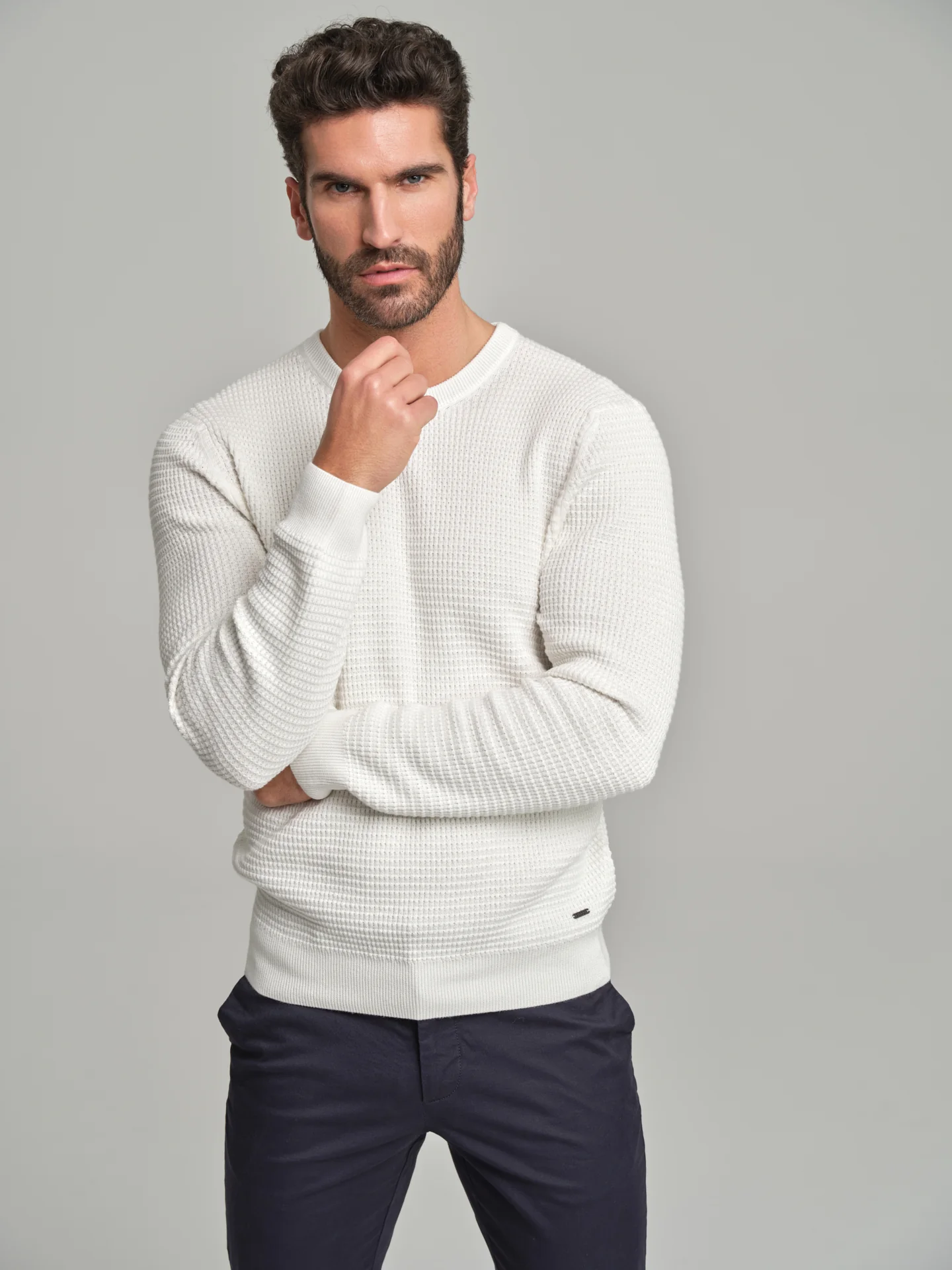 Long sleeve crew neck sweater with waffle knitting - Image 13
