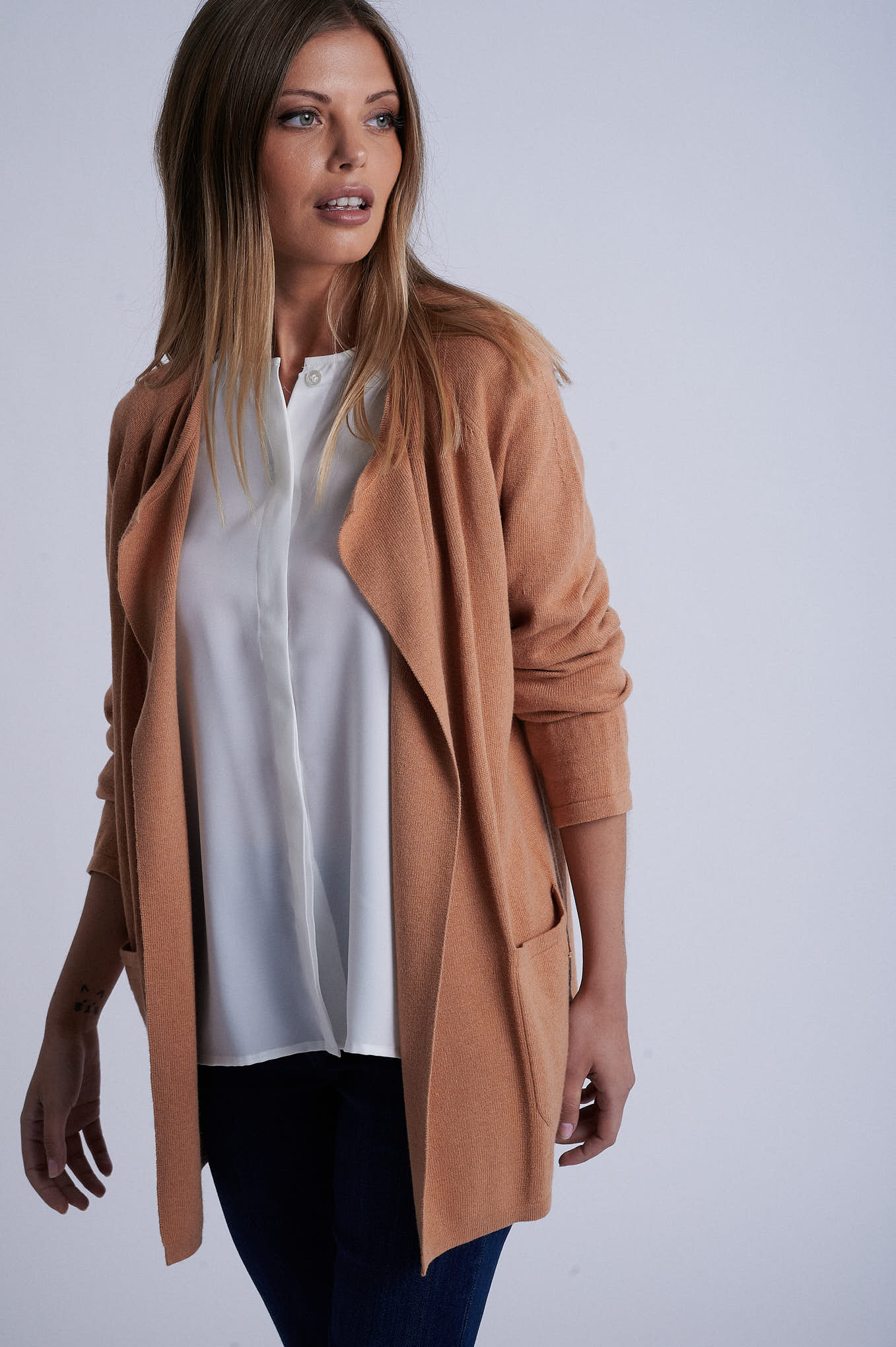 Long sleeve knitted cardigan loose fit - Image 3