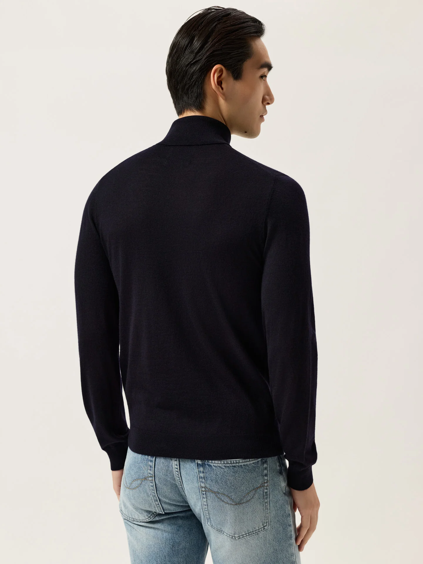 Long Sleeve Turtleneck Sweater In Extra Fine Merino Wool - Image 6