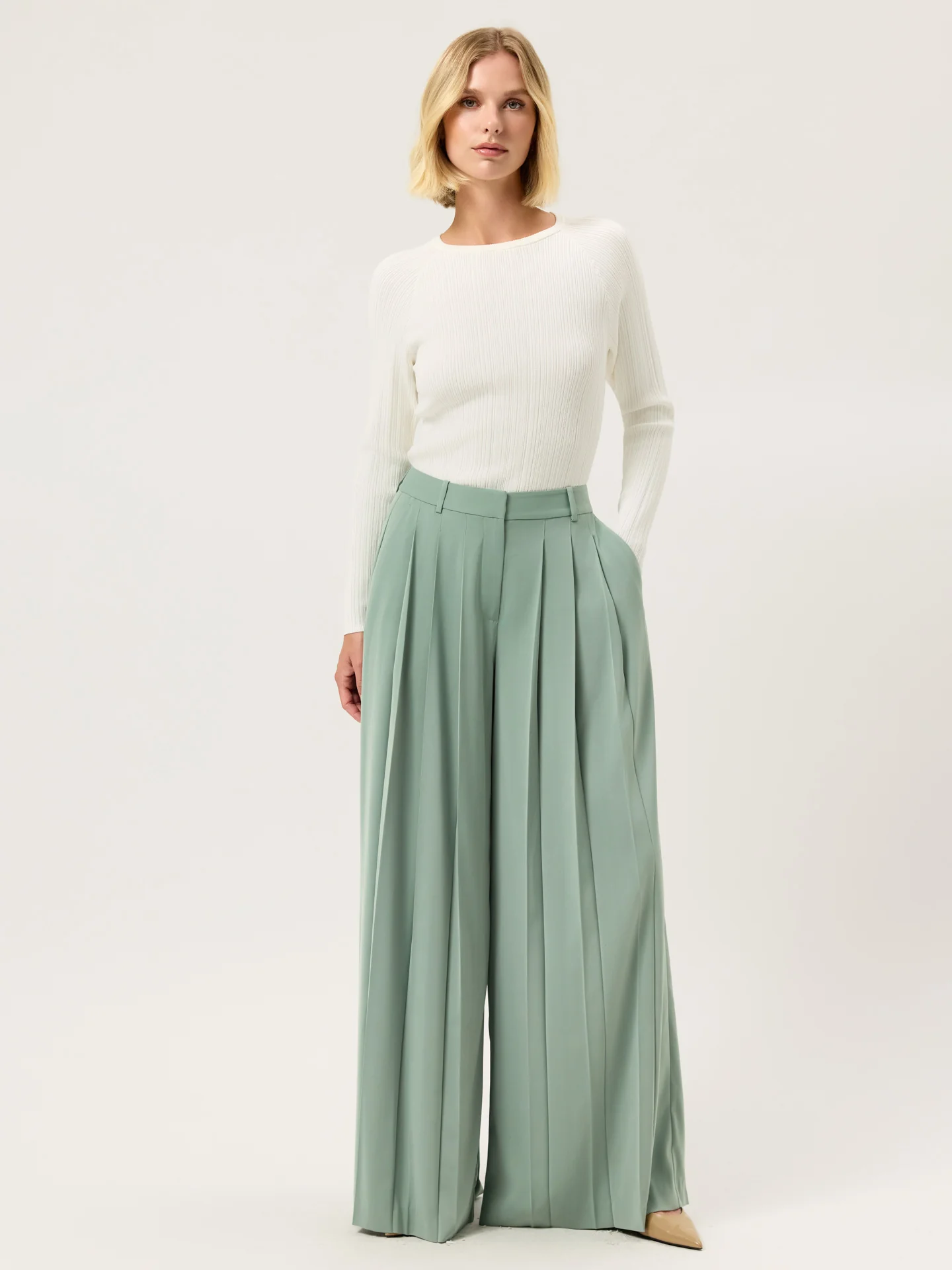 Loose Fit Pleated Trousers In Satin