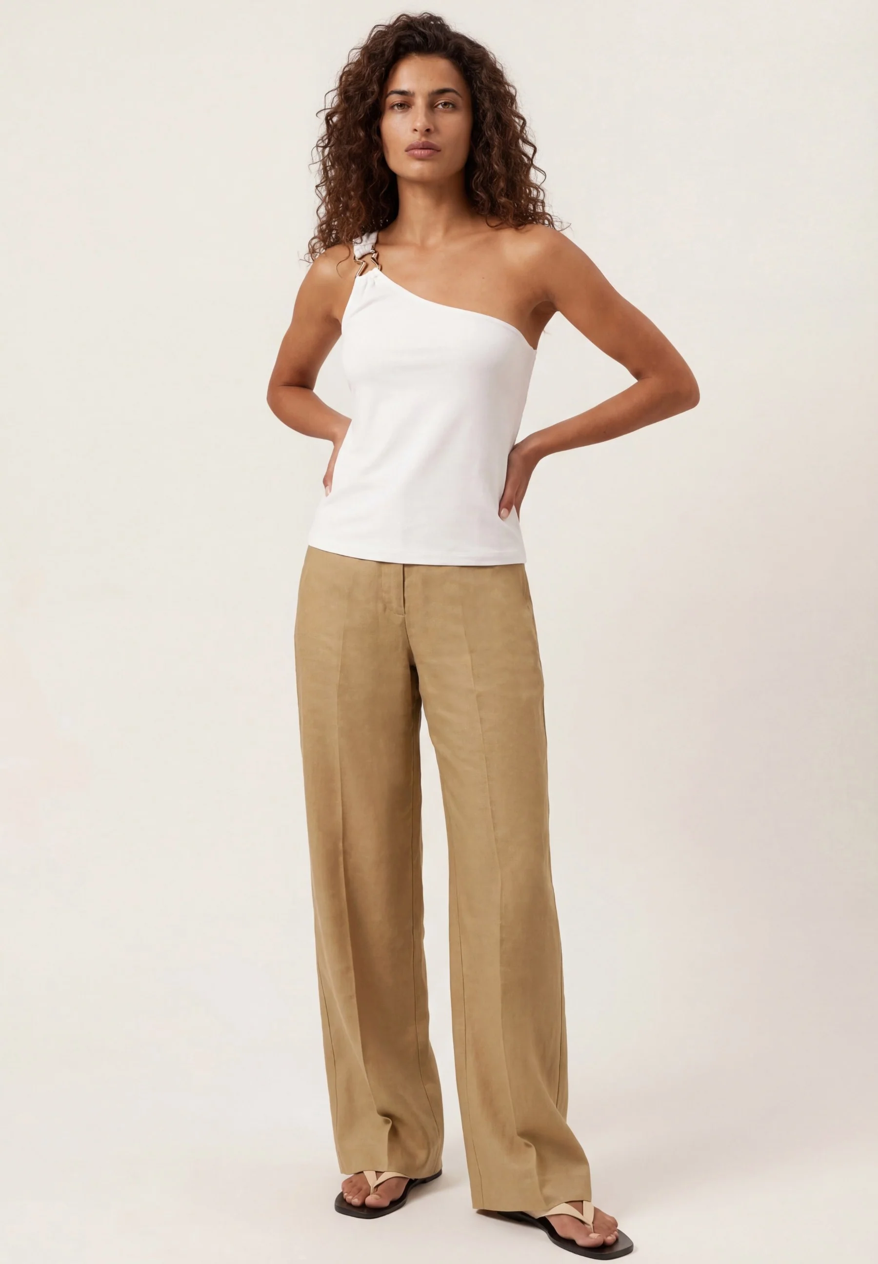 Loose Fit Trousers In Lyocell And Tencel Blend With Pressed Creases - Image 3