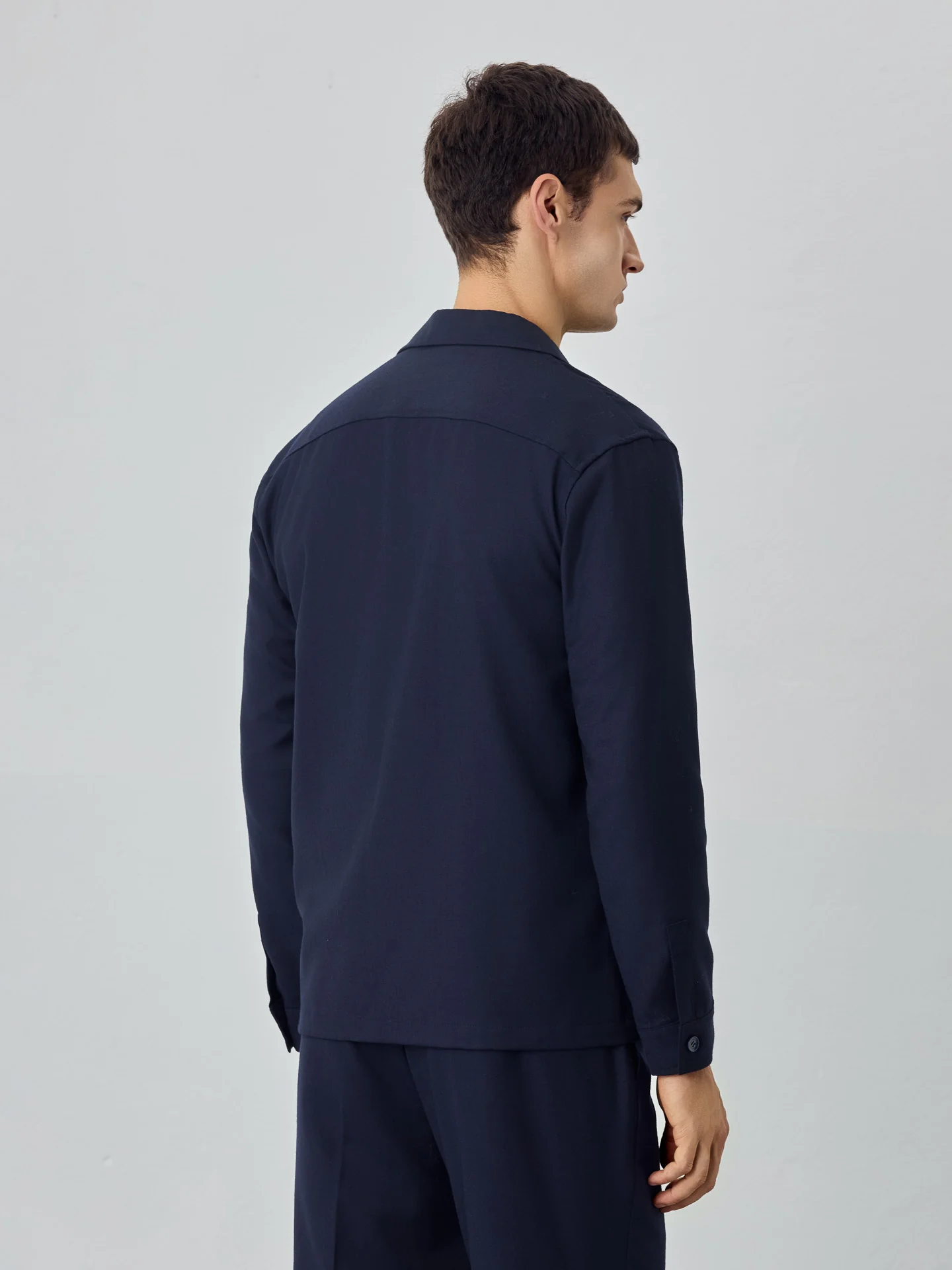 Luxurious 100% Wool Overshirt - Image 3