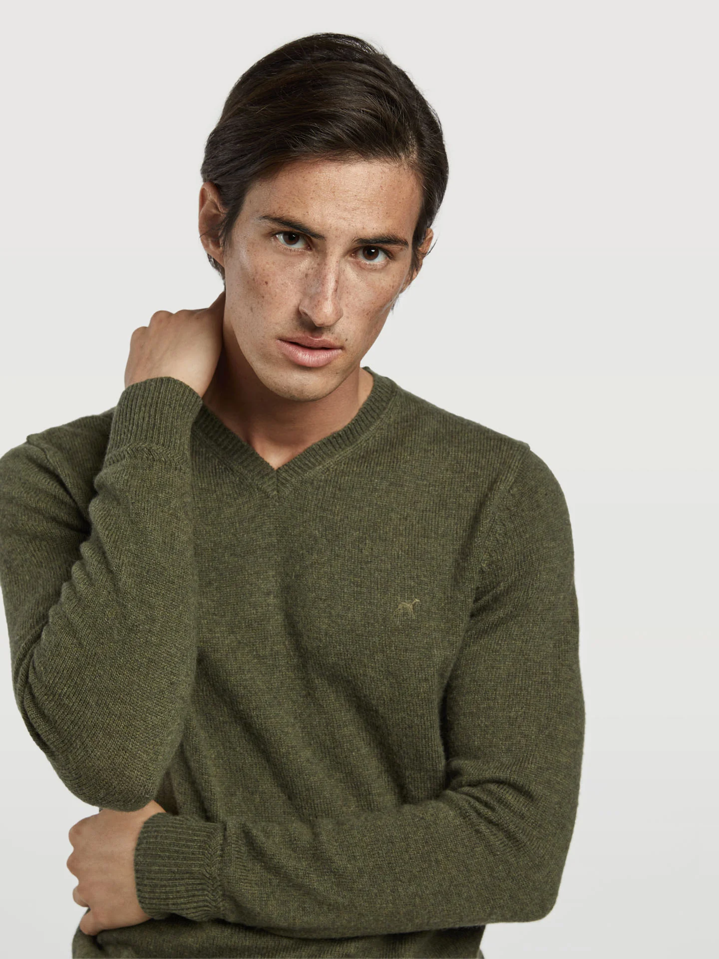 Machine washable v-neck sweater - Image 4
