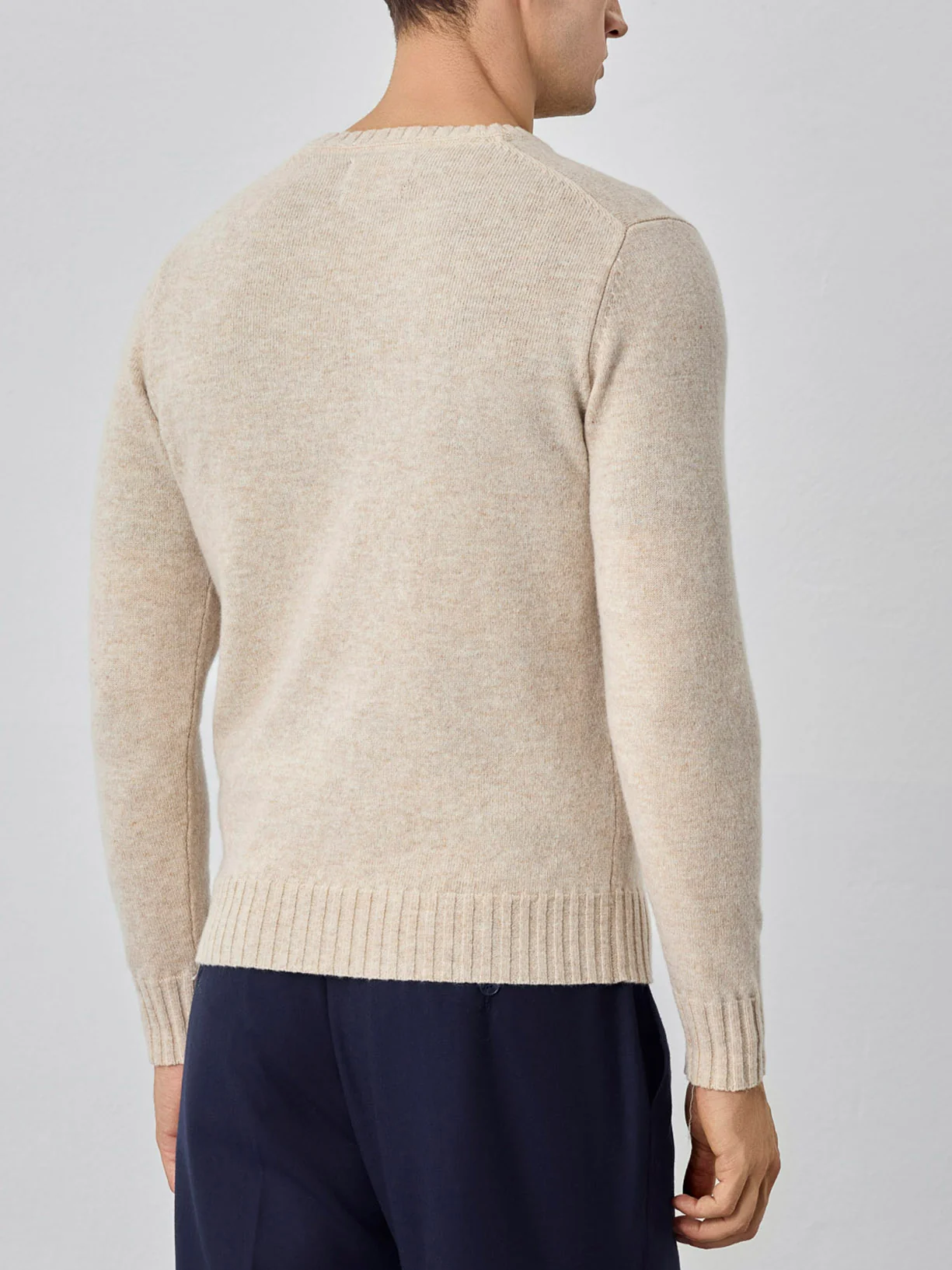 Machine Washable V-Neck Sweater With Long Sleeves In Lambswool - Image 6