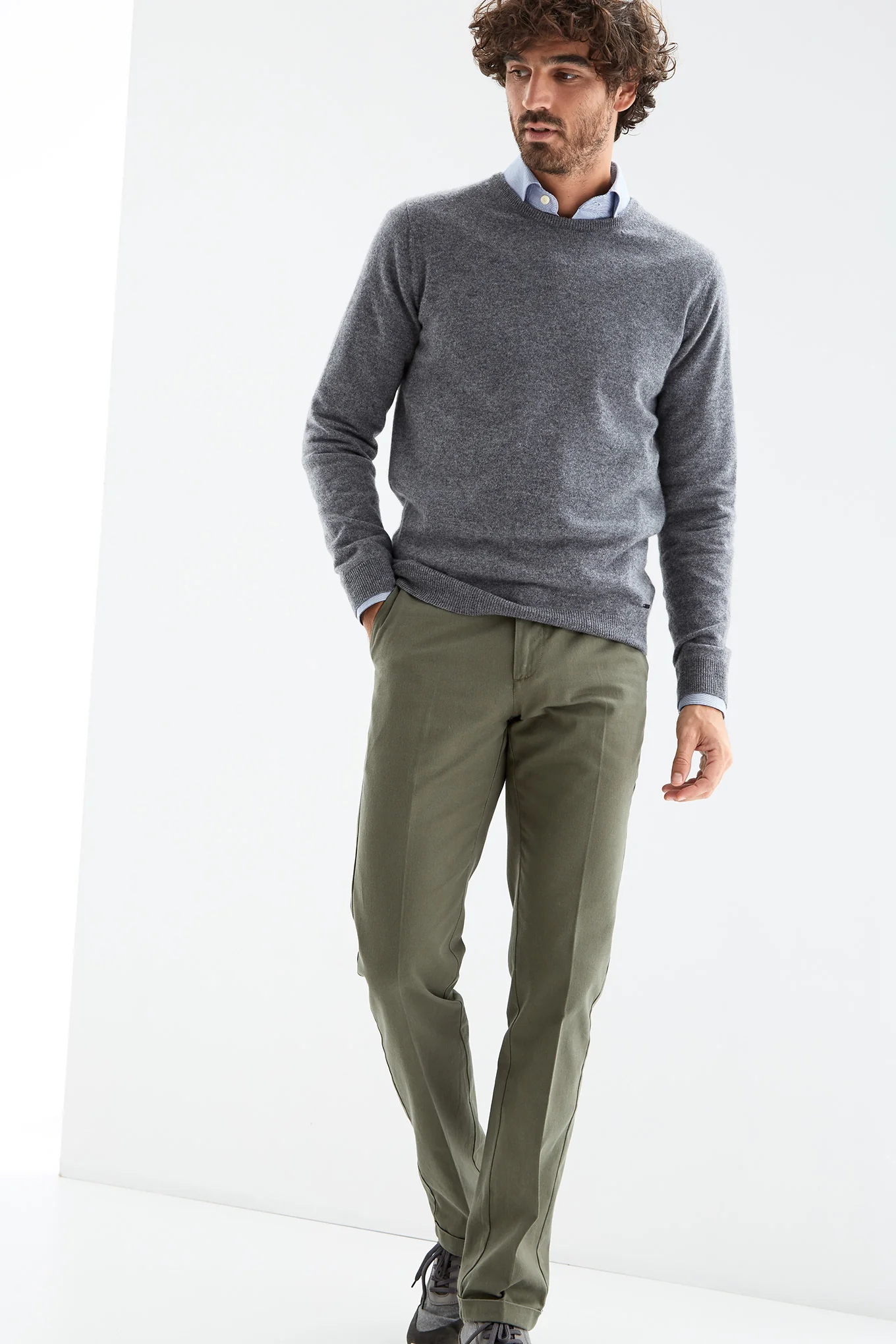 Men's Cashmere Sweater - Image 16
