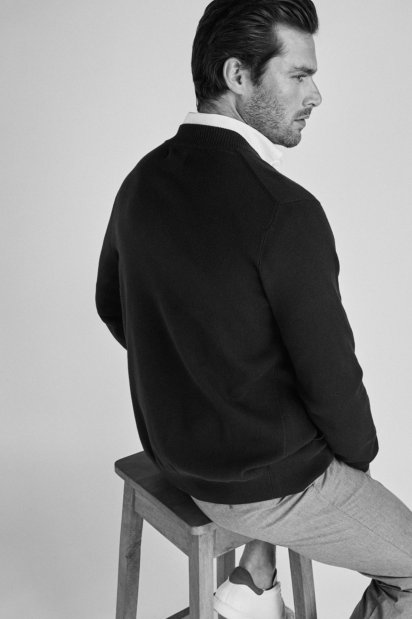 Men's Casual Knitted Cardigan - Image 7
