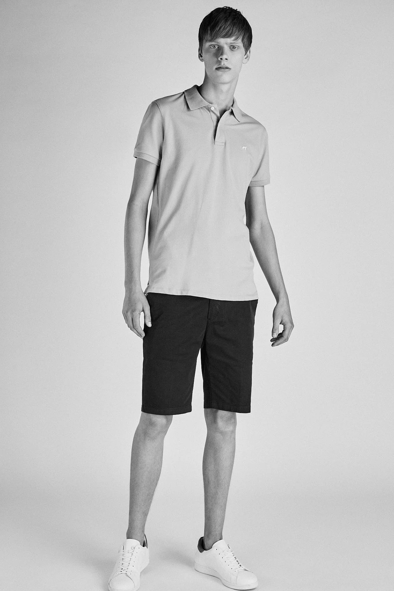 Men's Casual Slim Fit Bermuda Shorts - Image 10