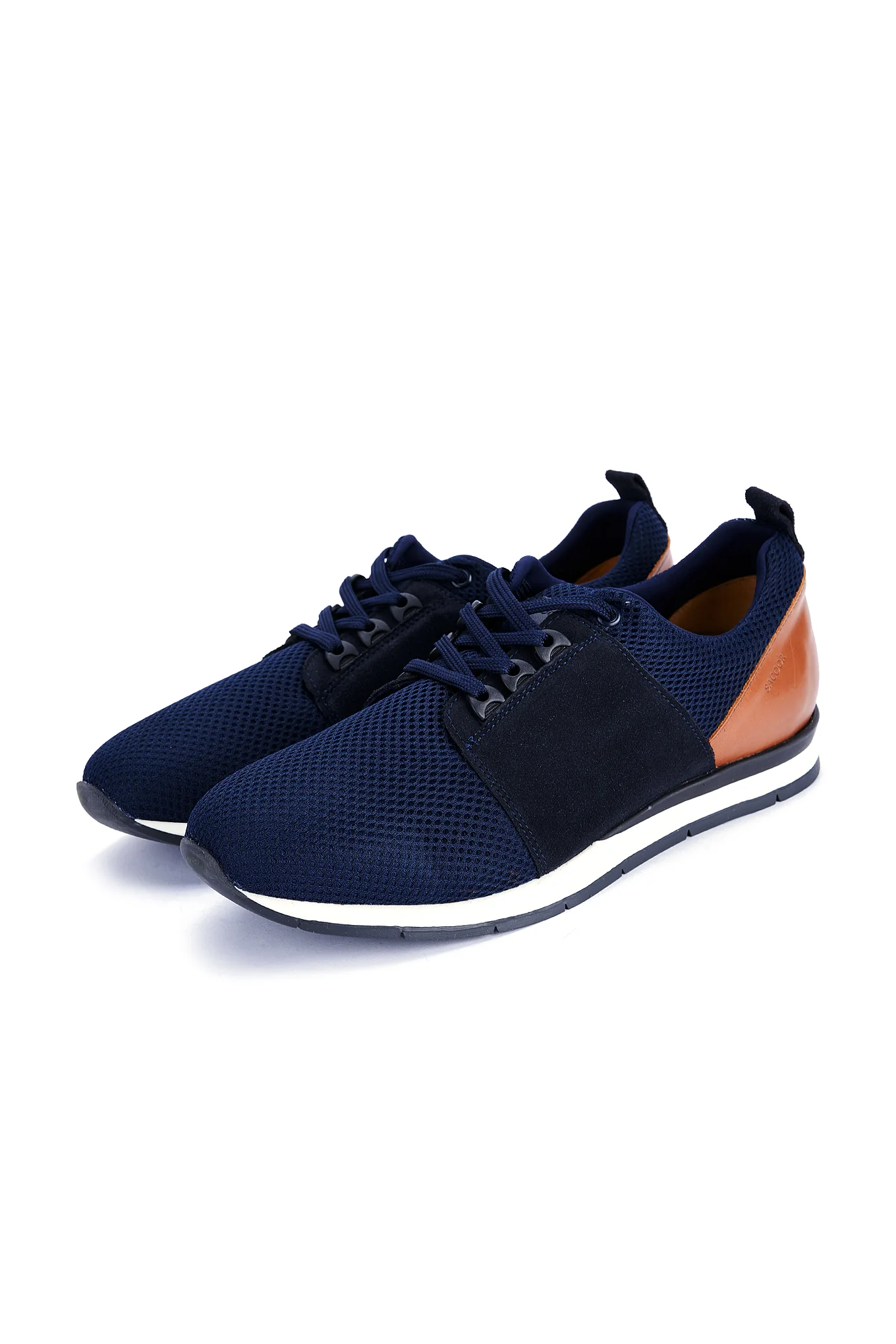 Men's Casual Sneakers - Image 2