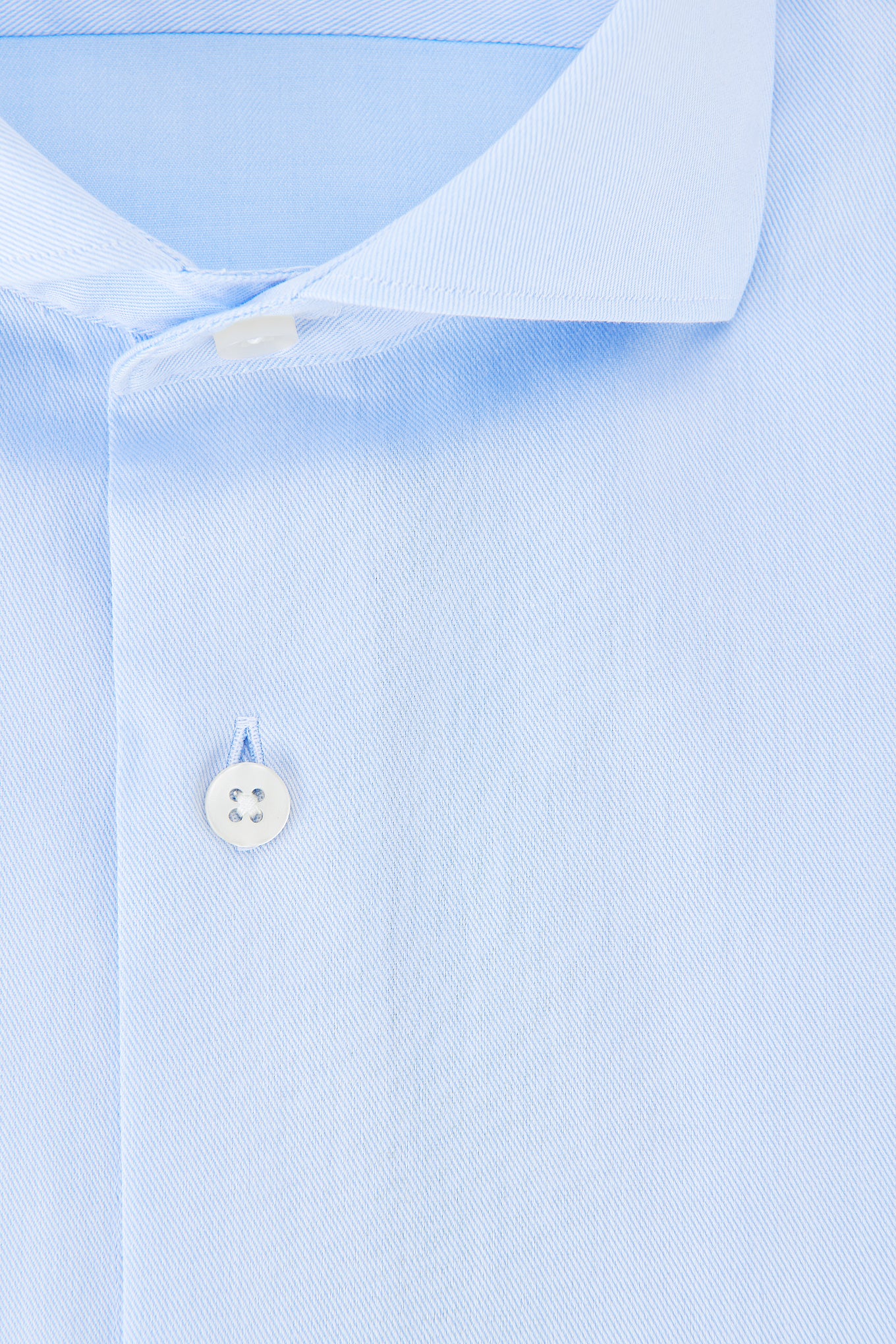 Men's Classic Classic Slim Fit Travel Shirt - Image 2