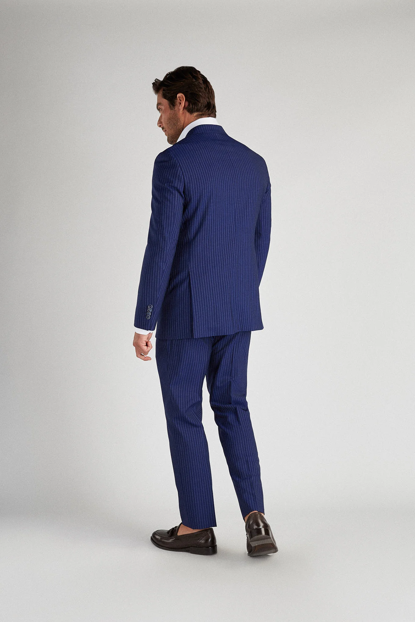 Men's Classic Slim Fit Double Breasted Suit - Image 2