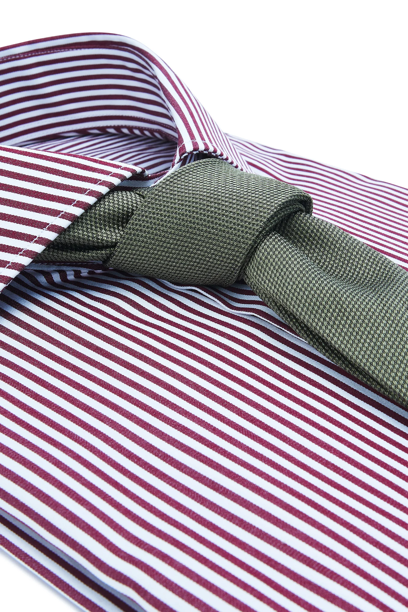Men's Classic Slim Fit Shirt - Image 4