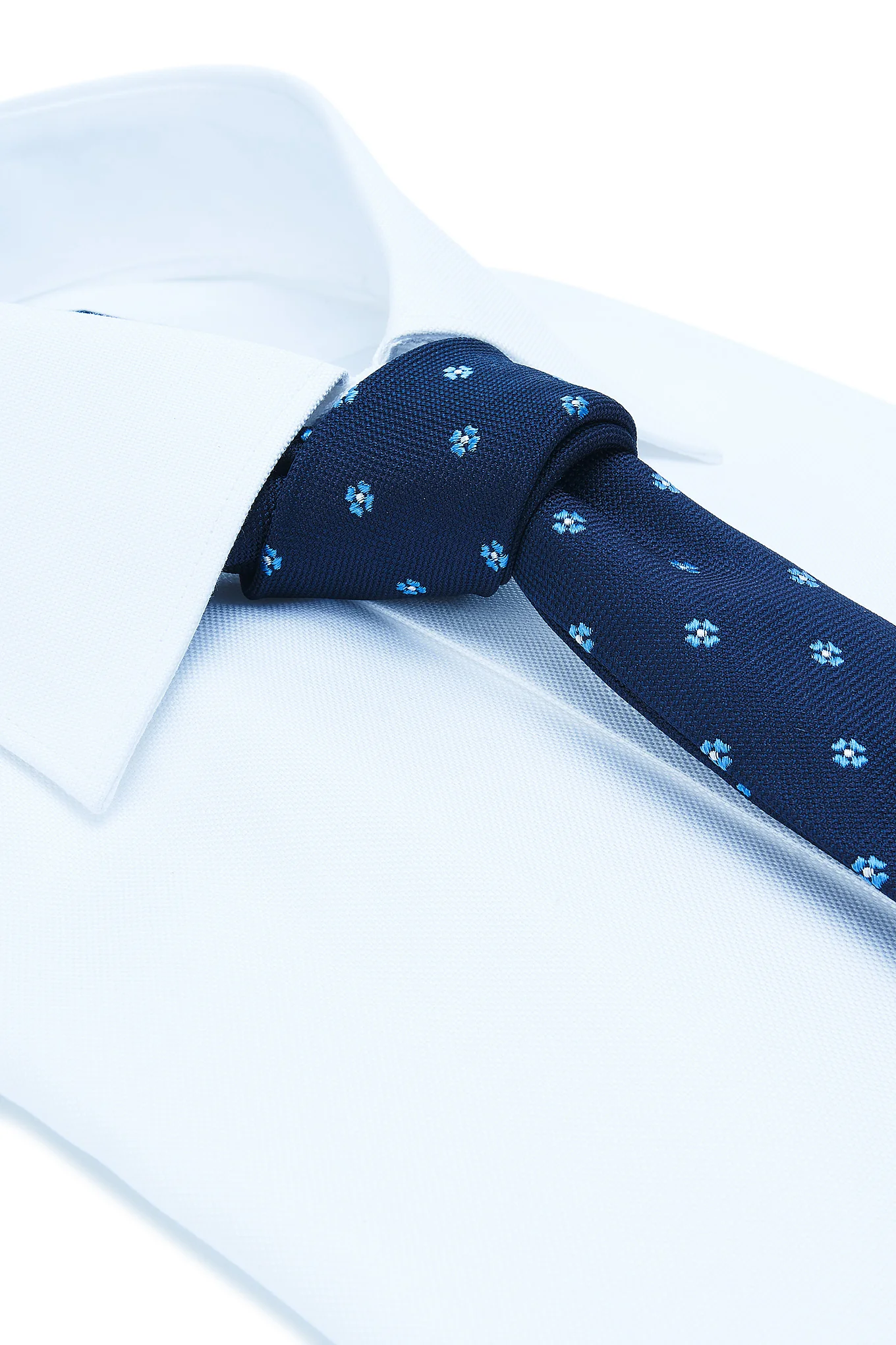 Men's Classic Slim Fit Shirt - Image 4