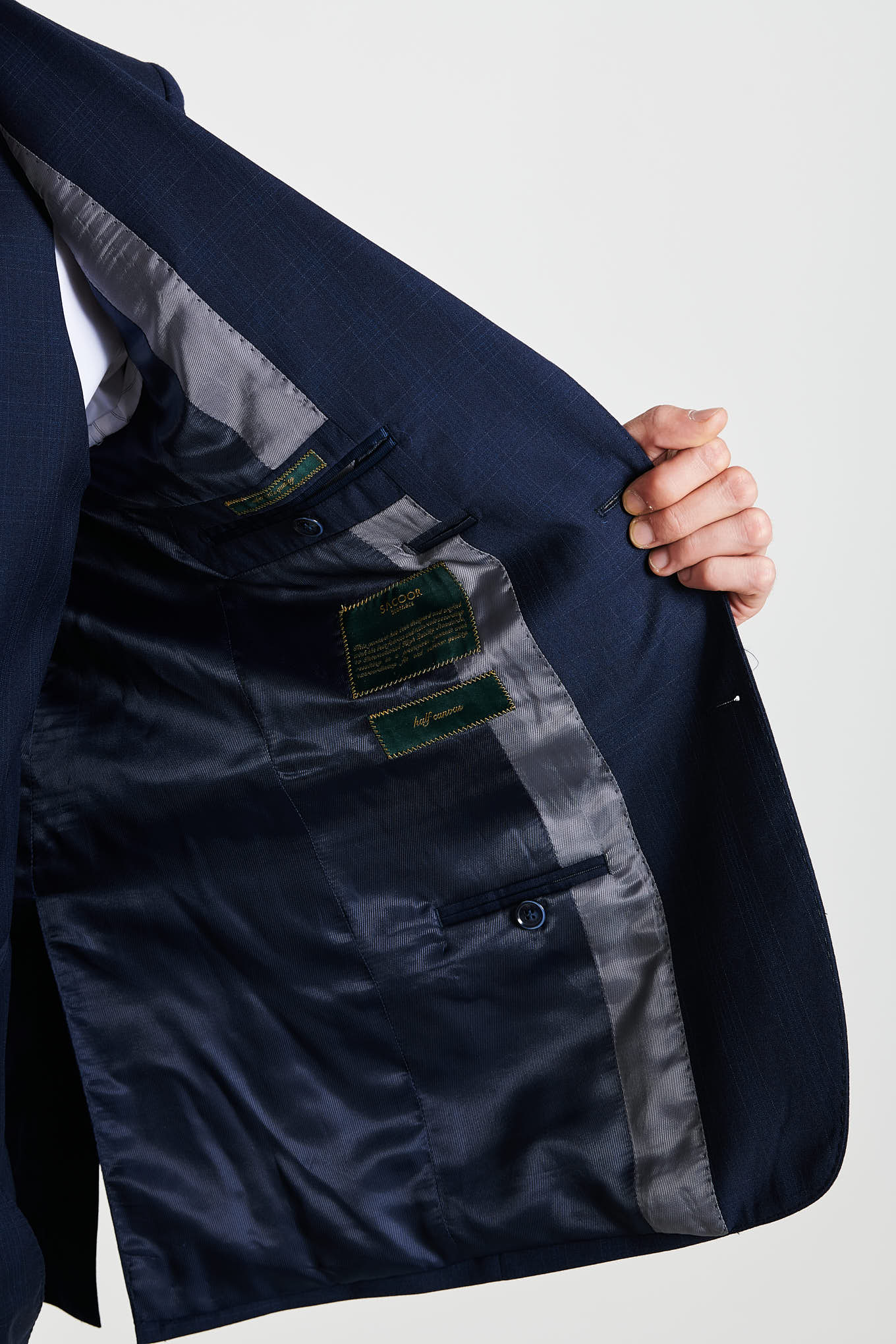 Men's Classic Slim Fit Suit With Waiscoat - Image 7