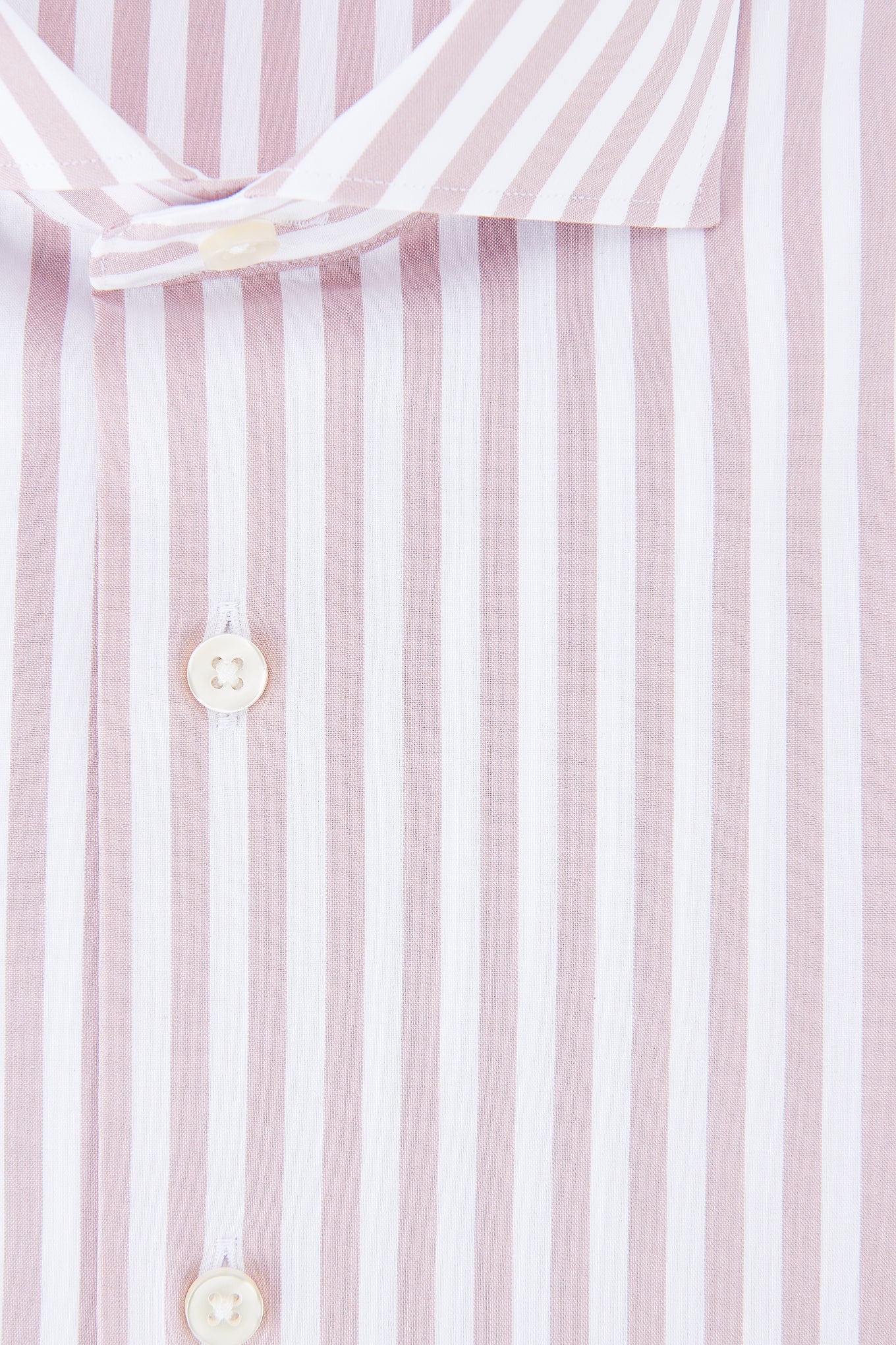 Men's Classic Slim Fit Travel Shirt - Image 2