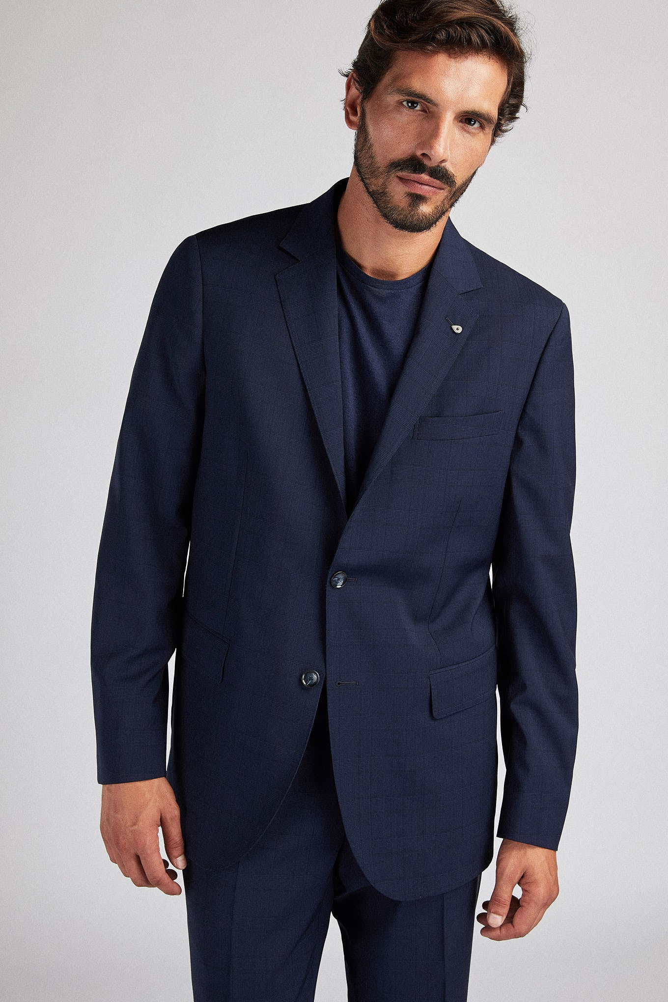 Men's Classic Slim Fit Travel Suit Made In Portugal - Image 5