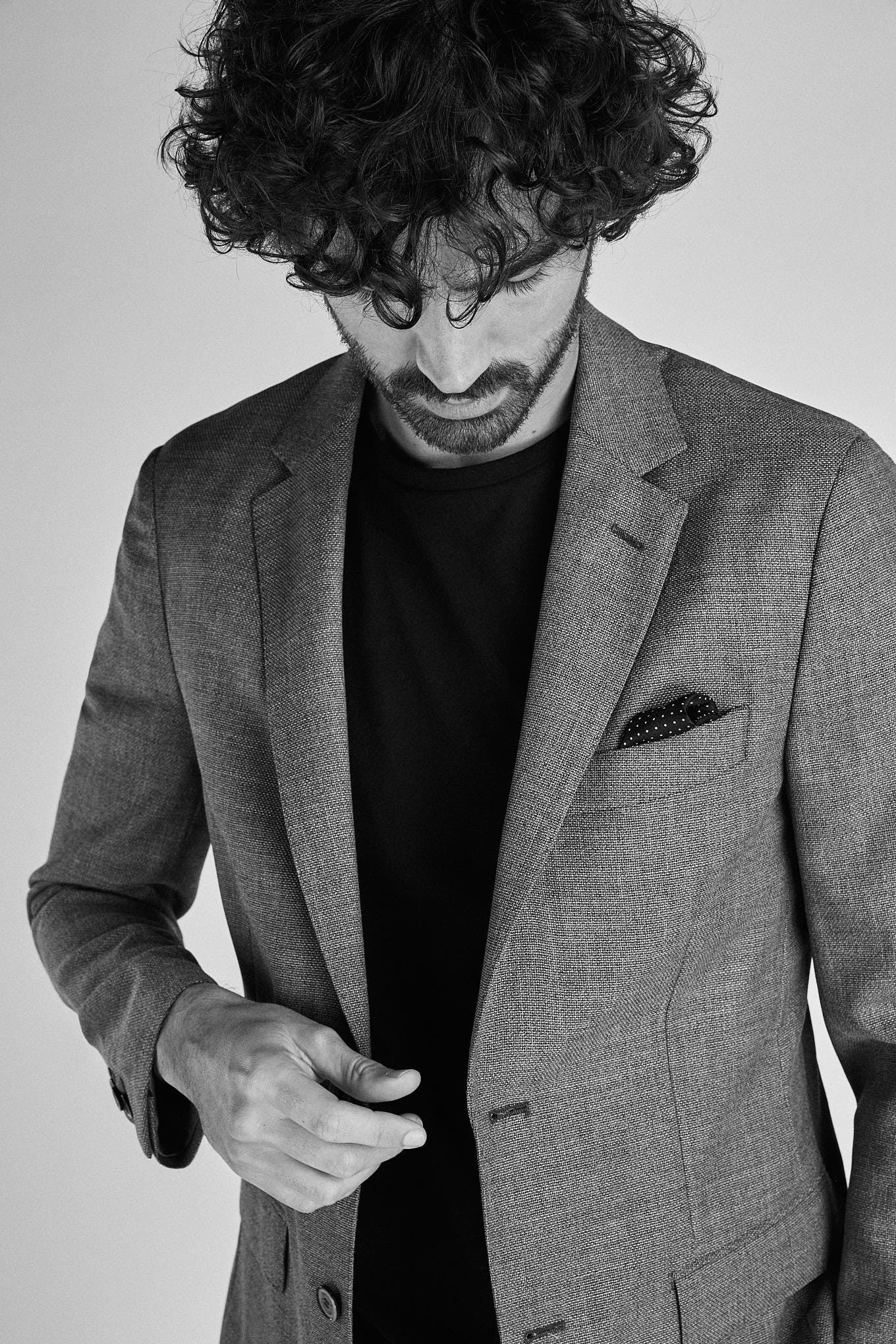 Men's Classic Slim Fit Wool Blazer - Image 8